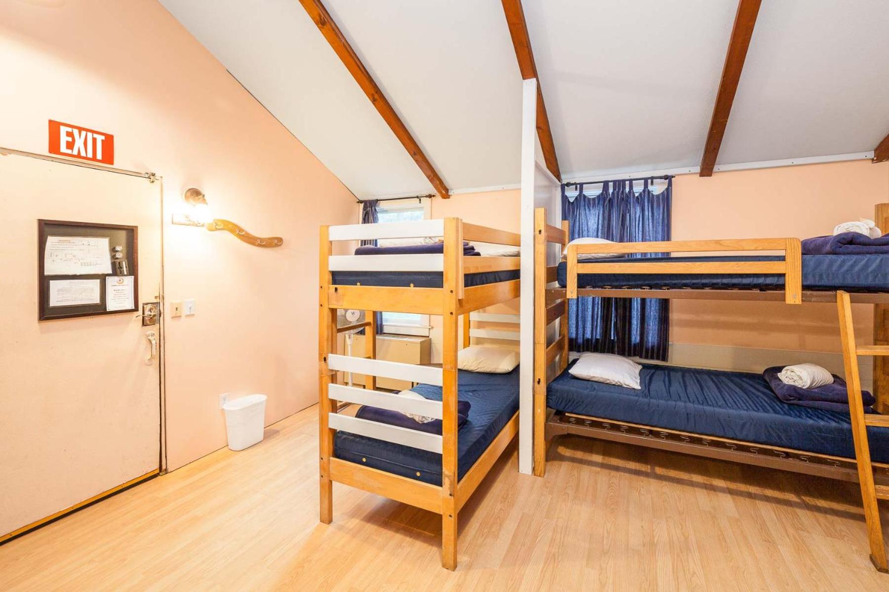 HI - Martha's Vineyard Hostel