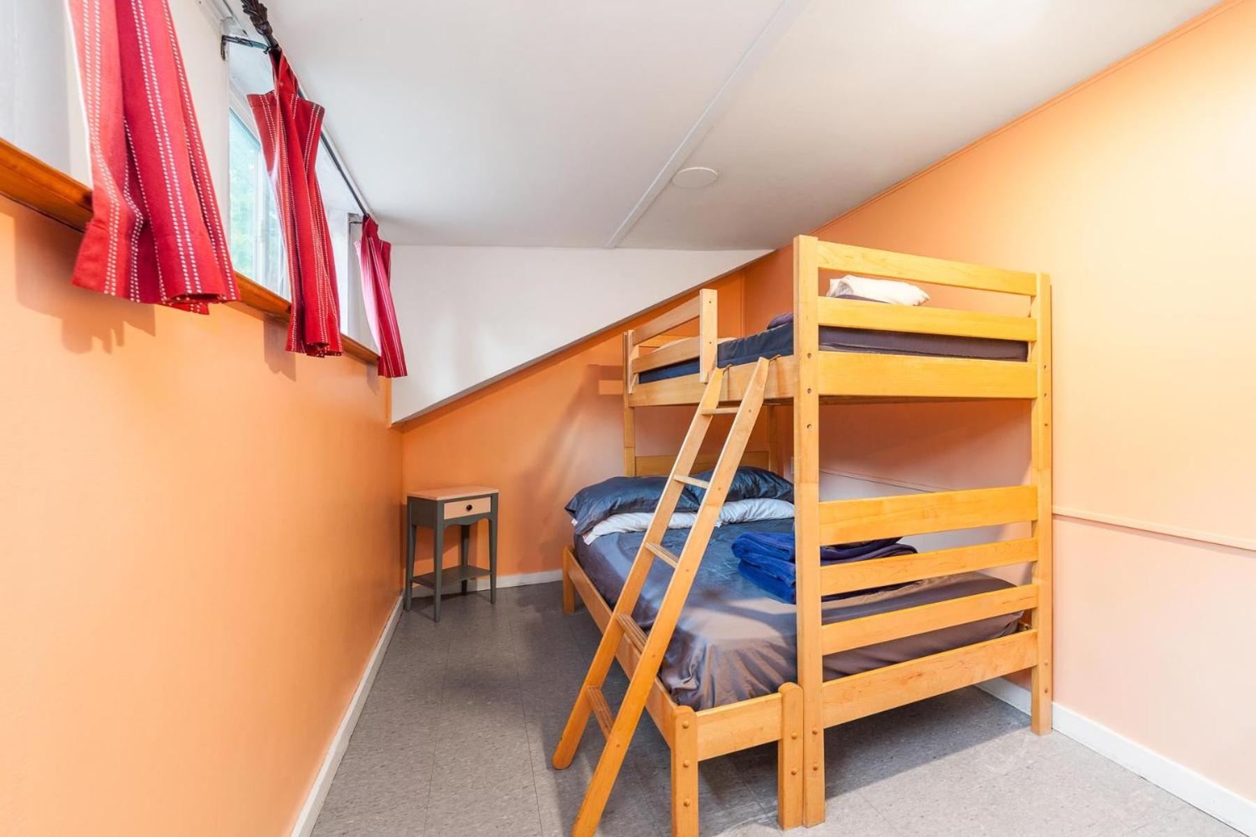 HI - Martha's Vineyard Hostel