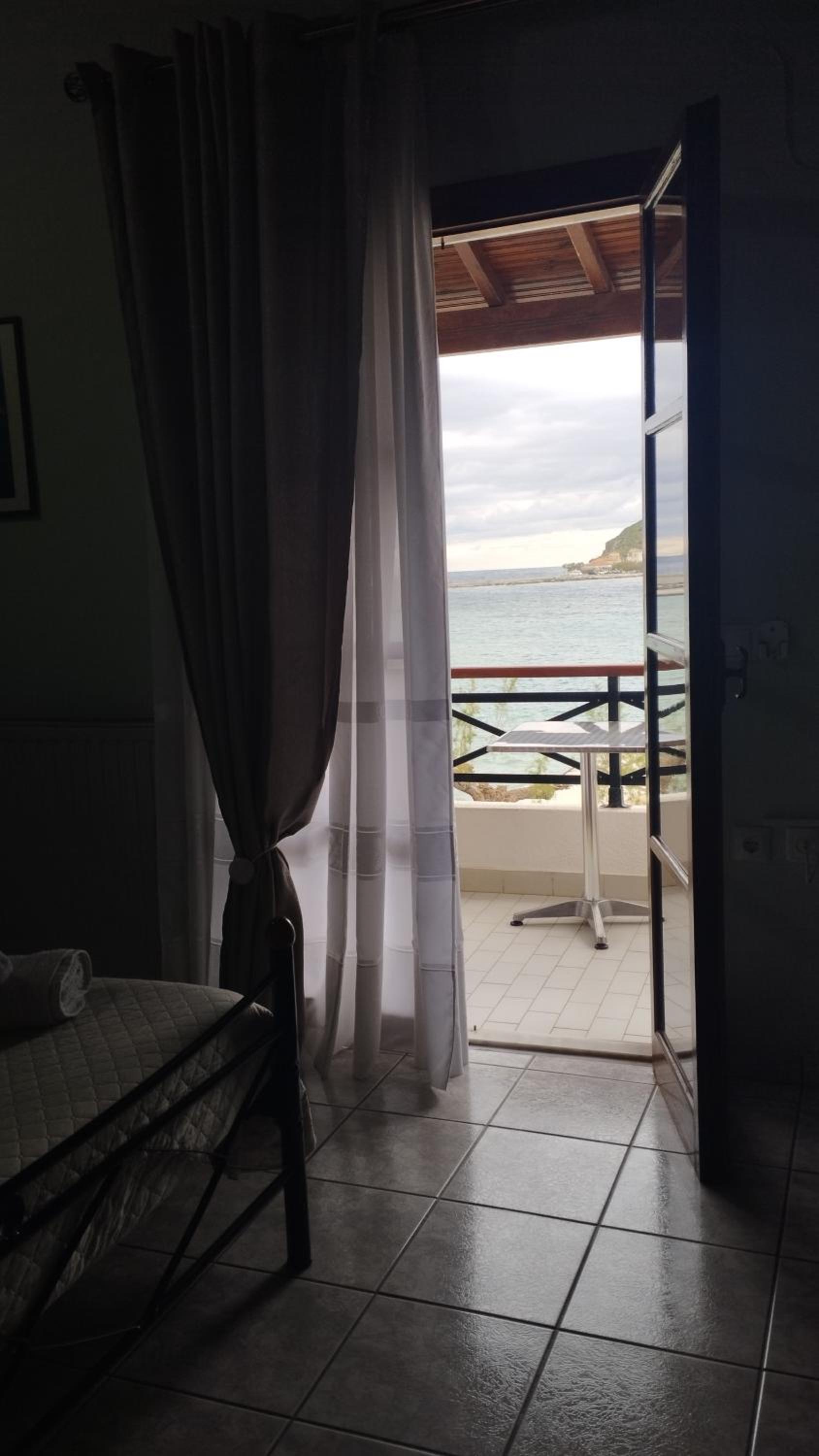 AGNANTIO view 2