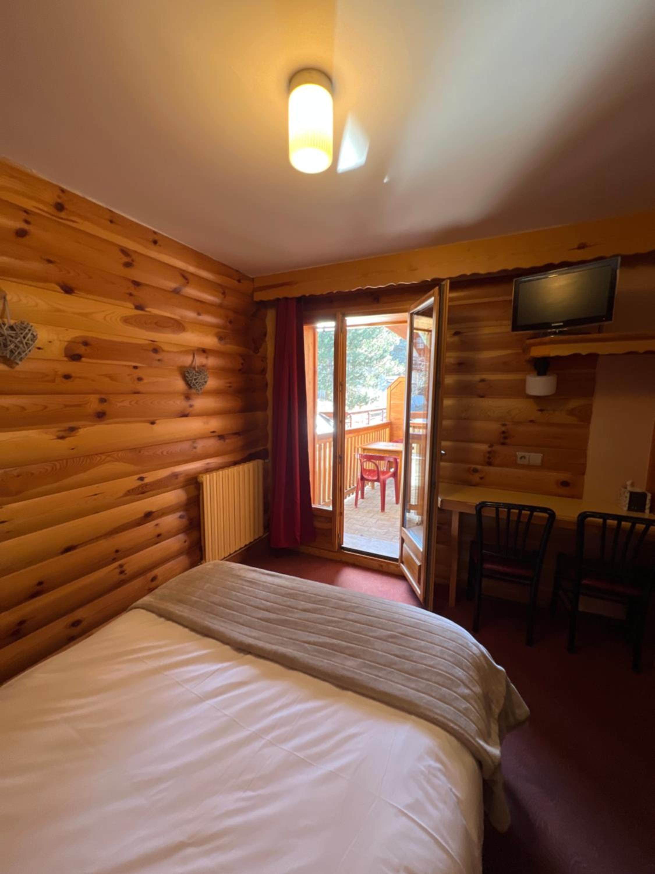 Puy-Saint-Vincent Vacations - Hotel Restaurant La Pendine - Property Image 8