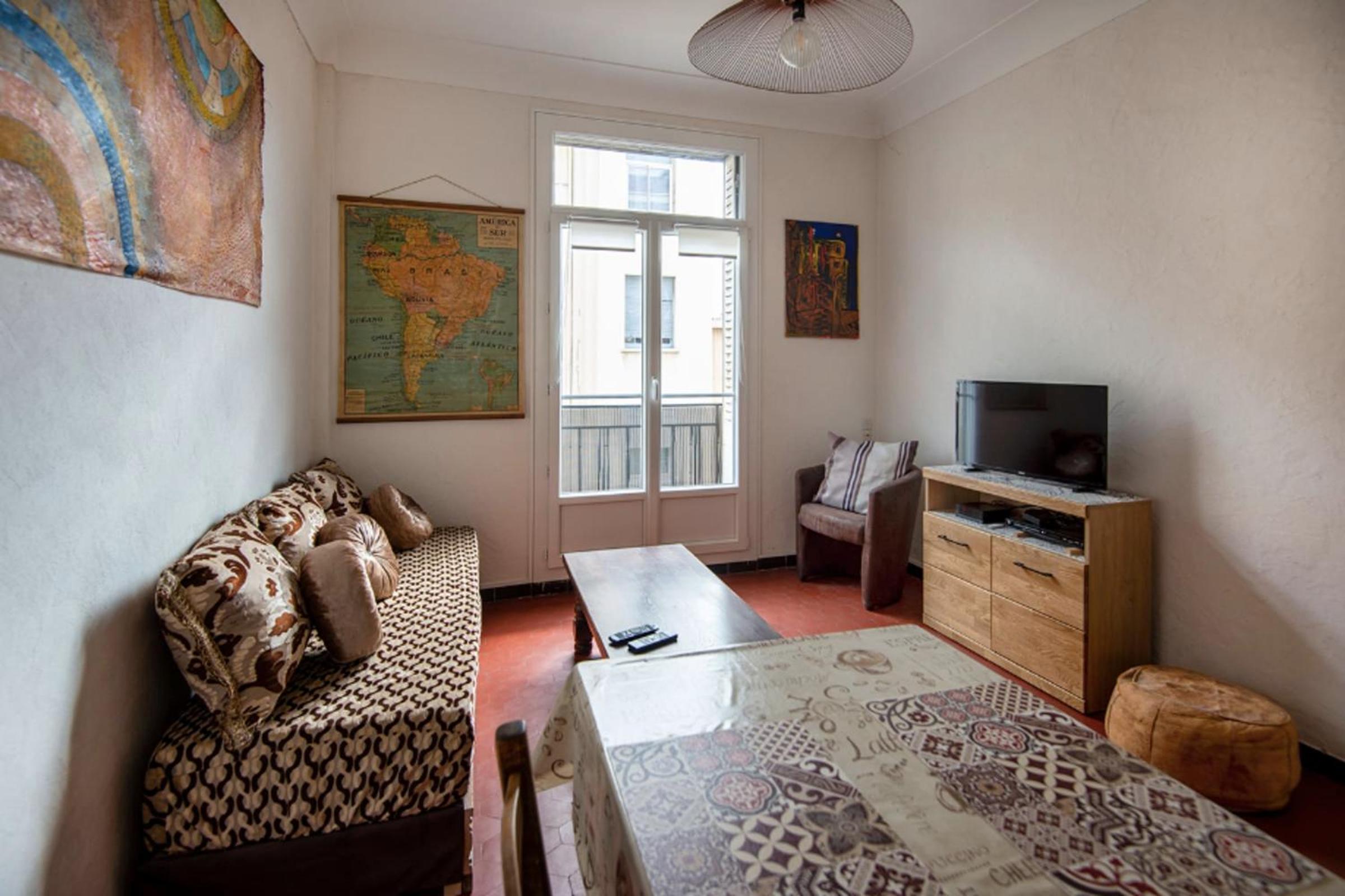 Bright Apartment in Marseille view 3