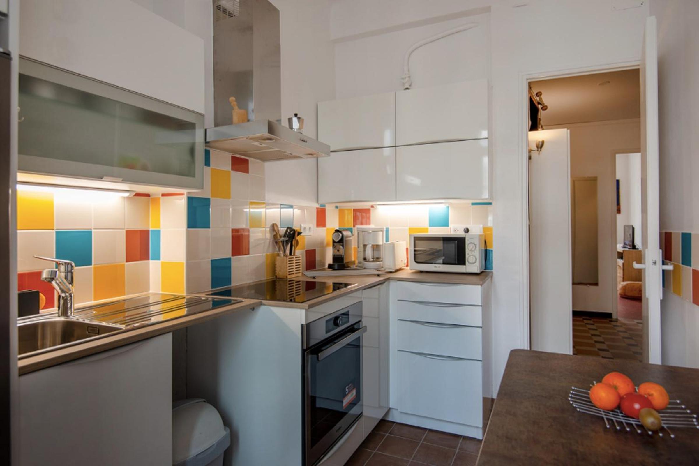 Bright Apartment in Marseille view 5