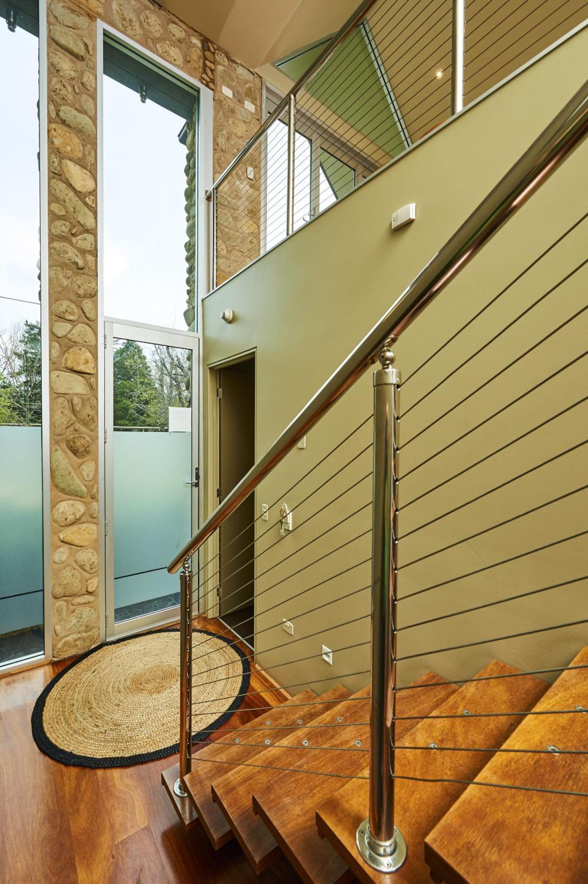 No.6 - Luxury Private Haven in the Heart of Bright