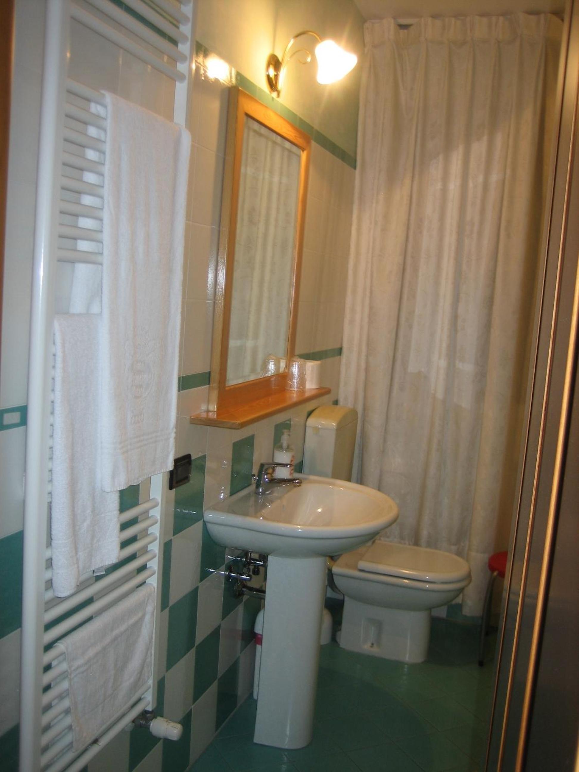 Photo 28