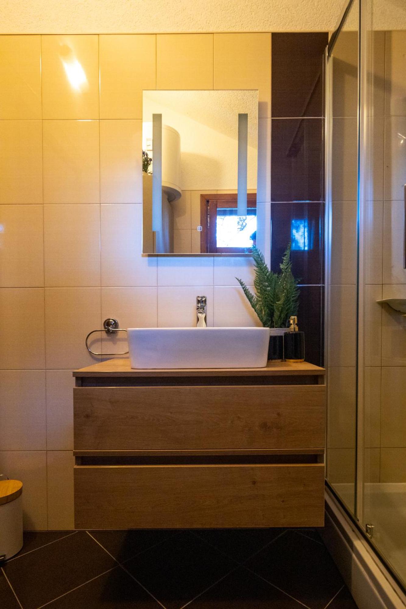 Holiday Home Svemir