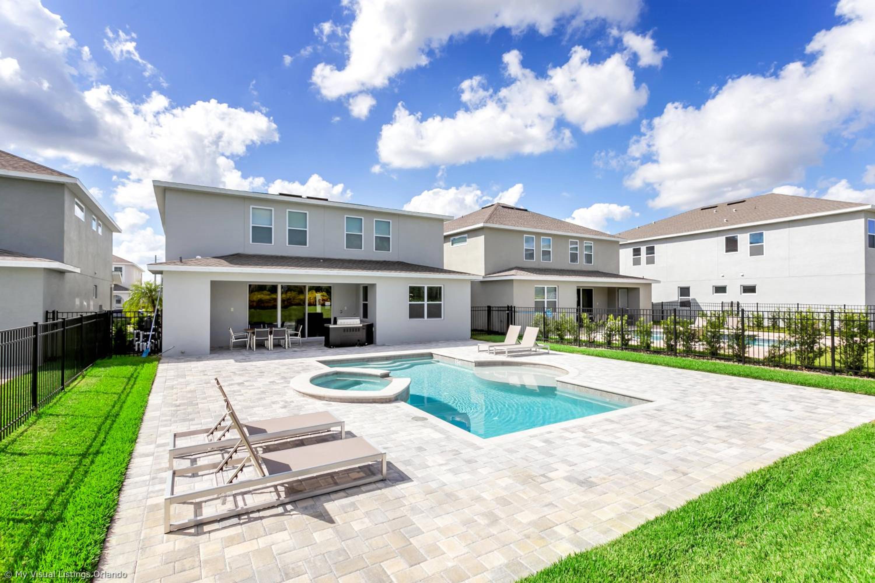 Encore Resort 6 Bedroom Vacation Home with Pool 1913