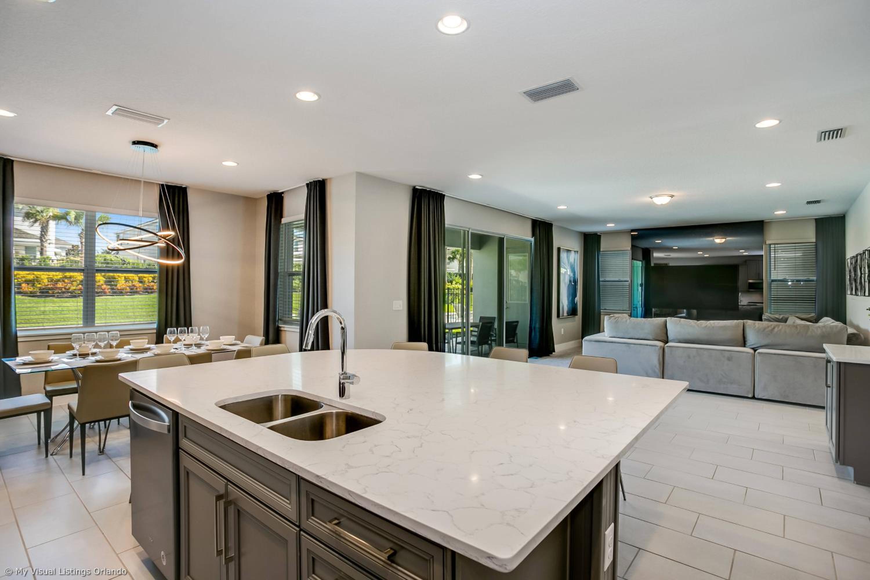 Encore Resort 6 Bedroom Vacation Home with Pool 1913