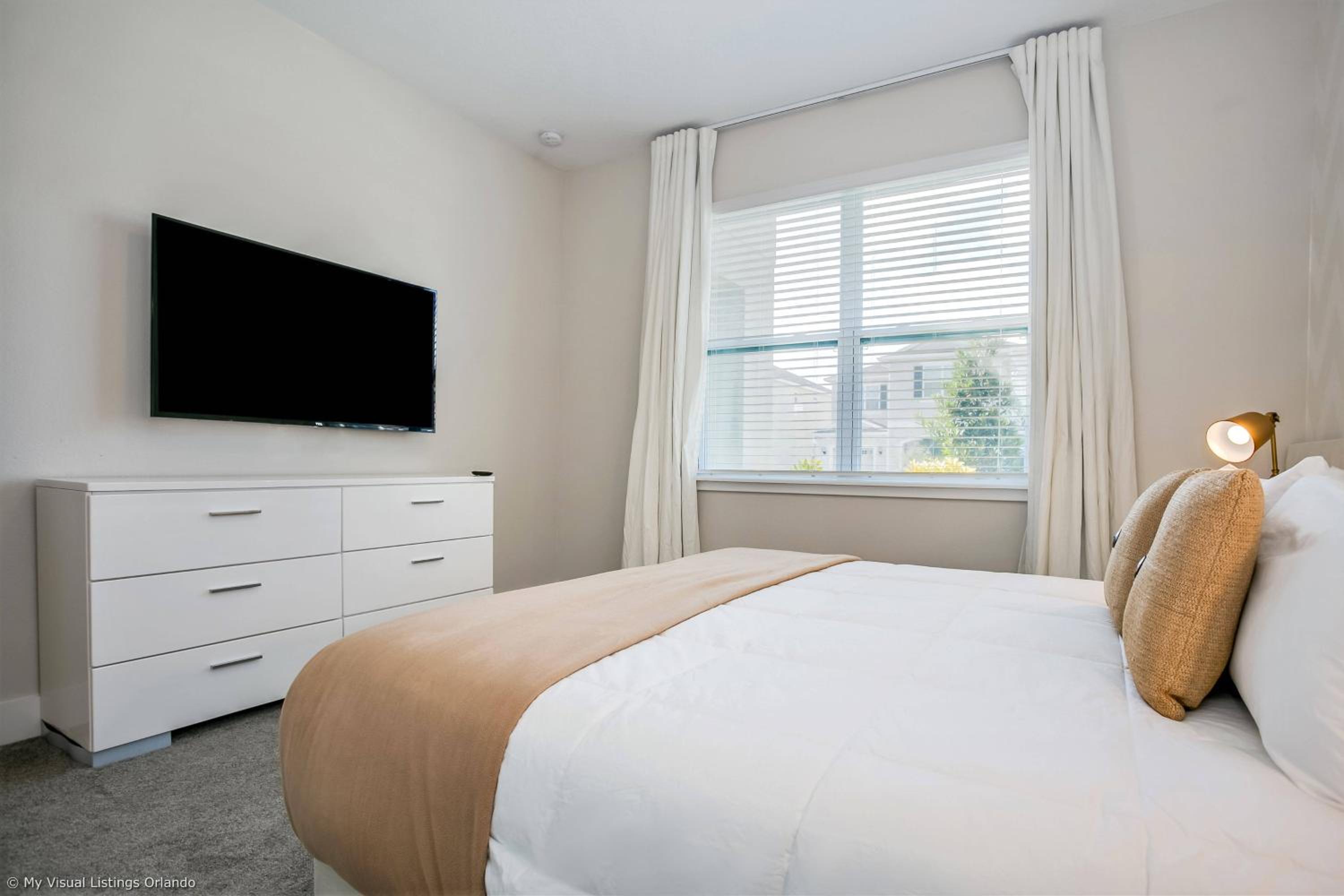 Encore Resort 6 Bedroom Vacation Home with Pool 1913