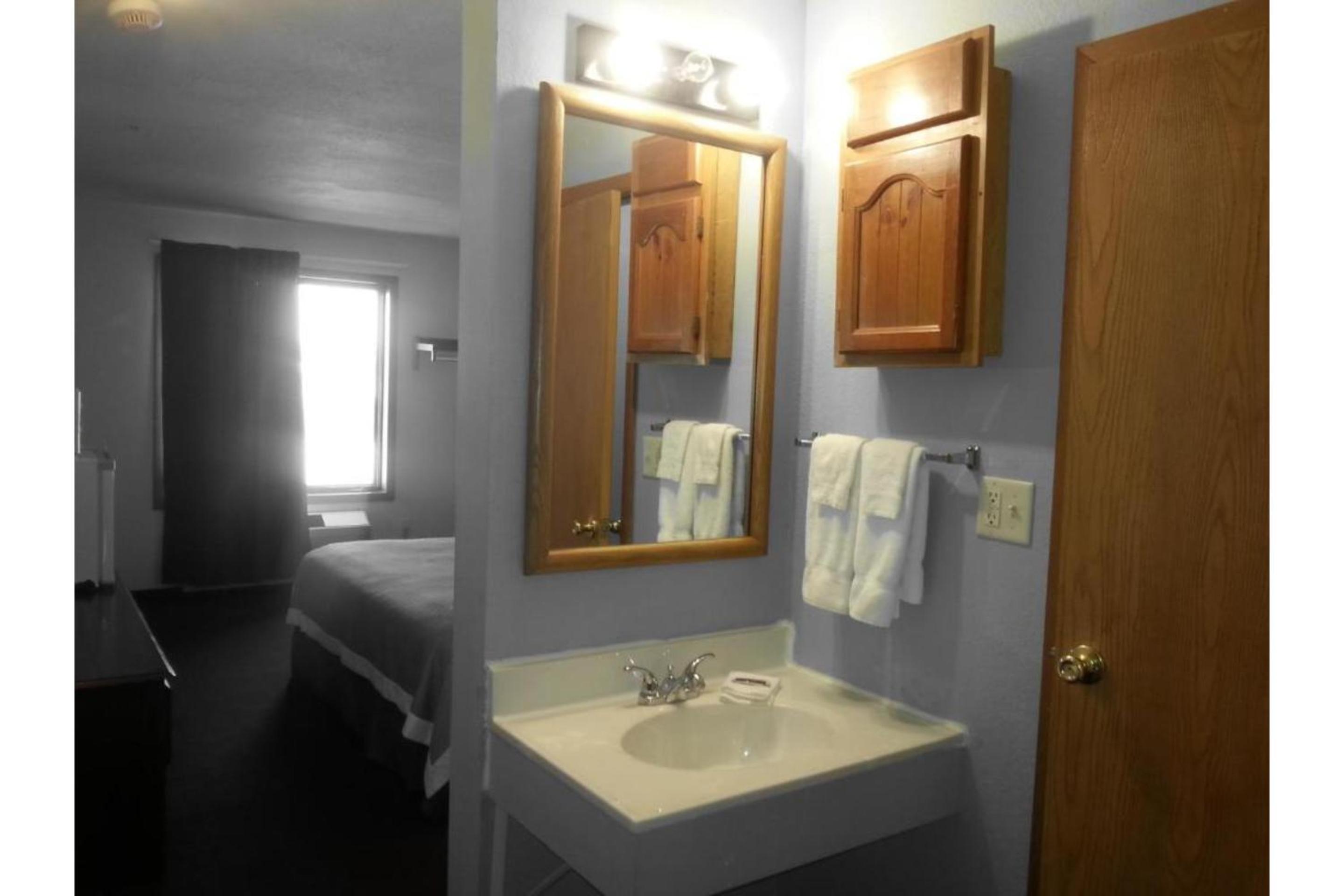 Columbus Motel - Property Image 7