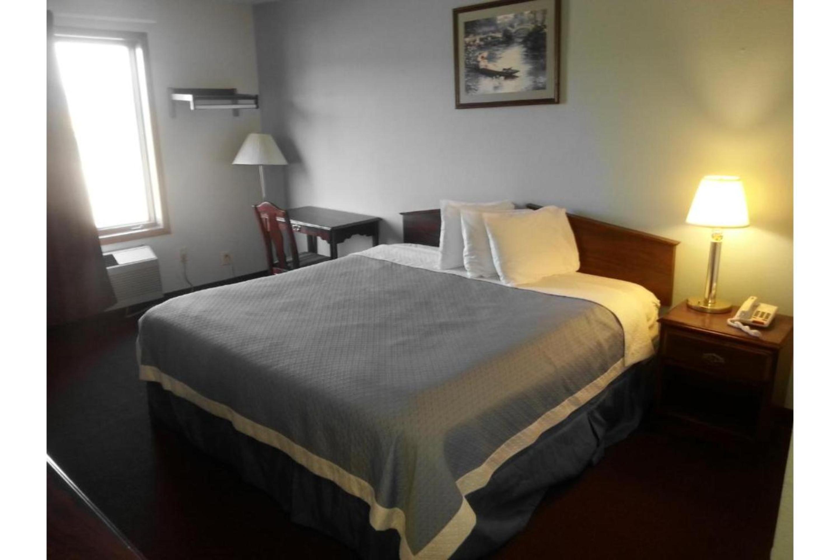Columbus Motel - Property Image 8