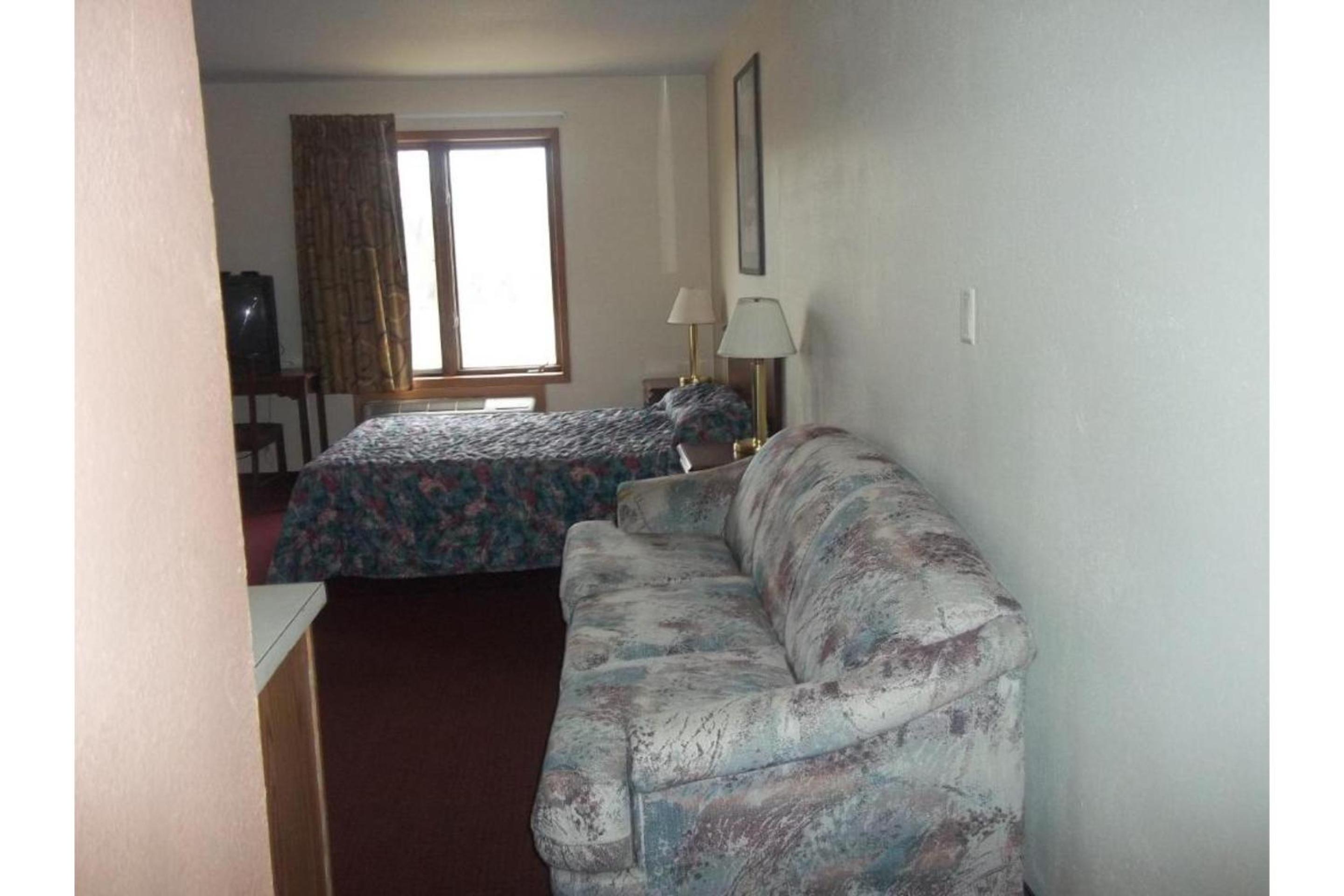 Columbus Motel - Property Image 2