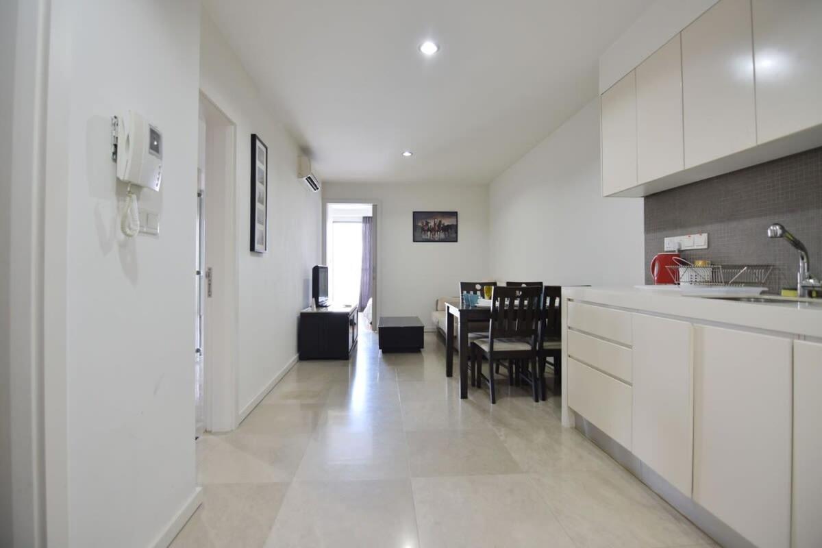 COZY 2BR Fairlane Residences Next To Lot 10