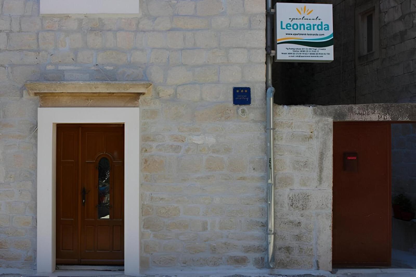 Apartments Leonarda view 2