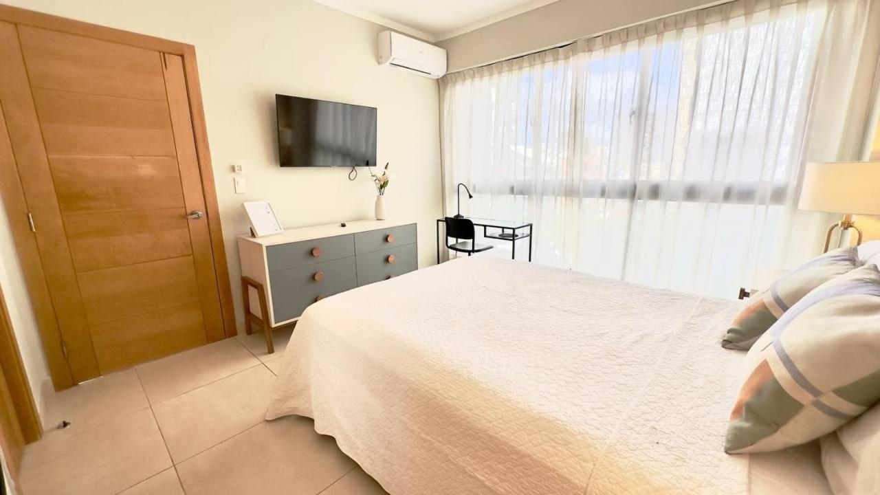 Bello apartamento en Evaristo Morales, 1 BR view 4