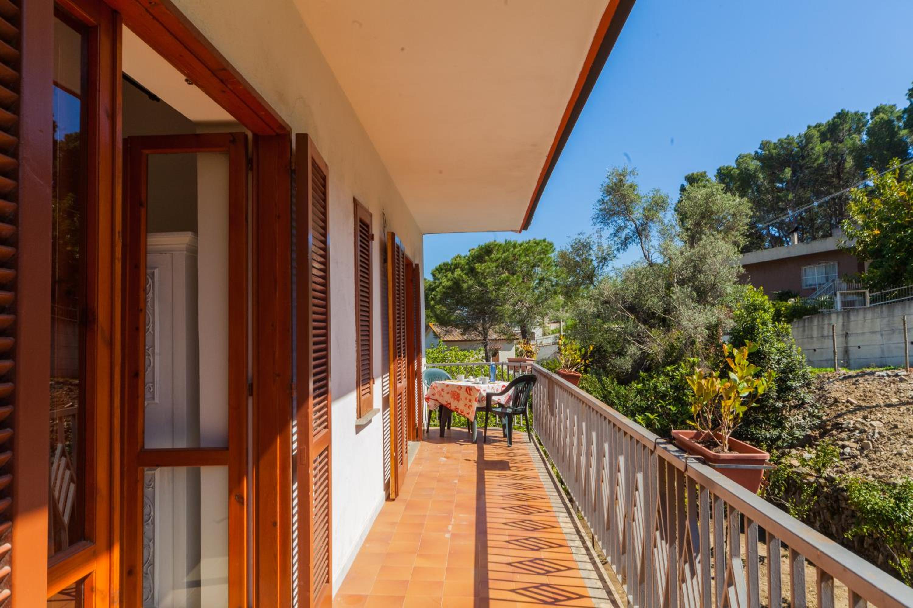 Villa Rita Cilento view 2