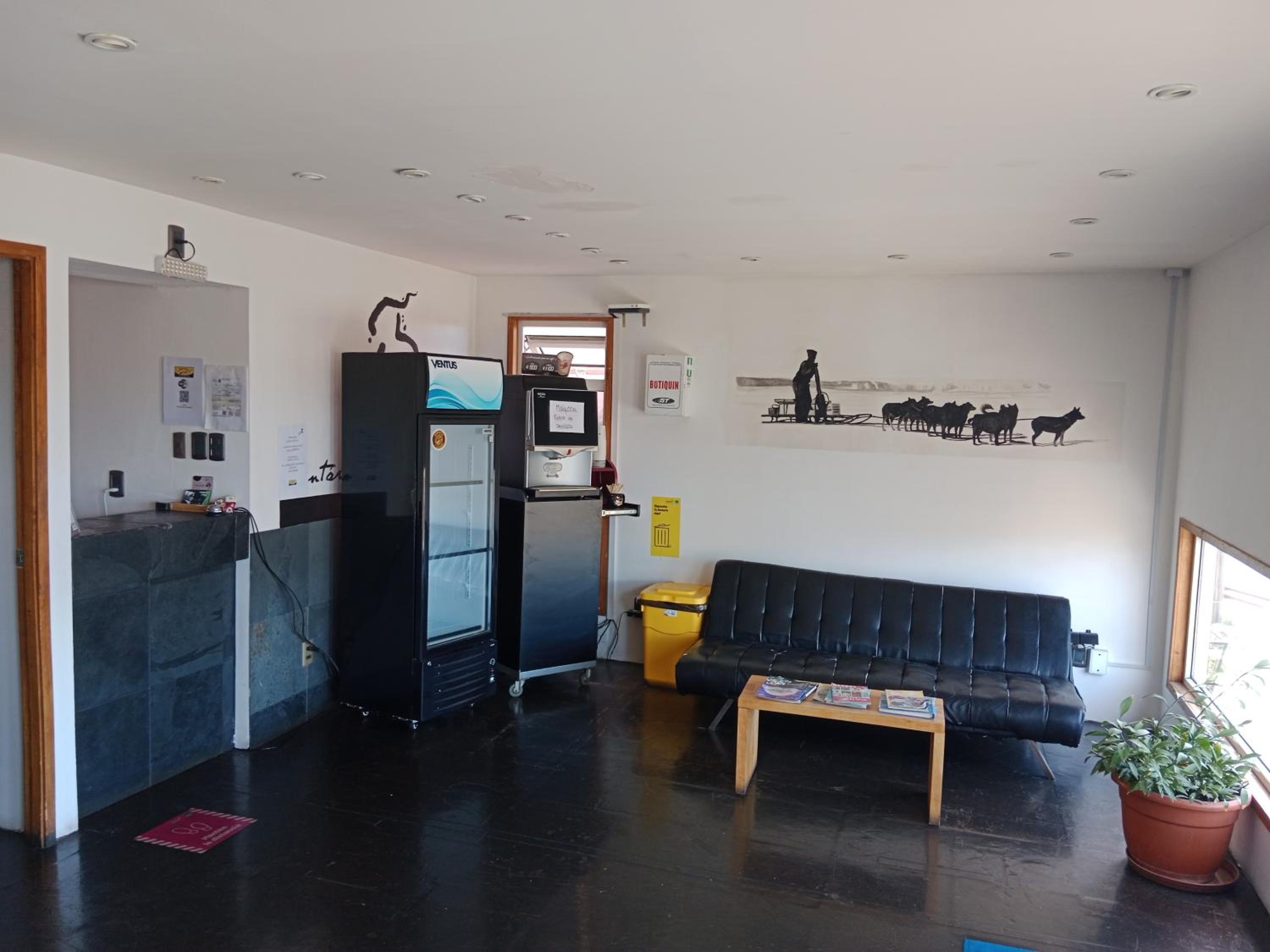 ALMER HOSTAL