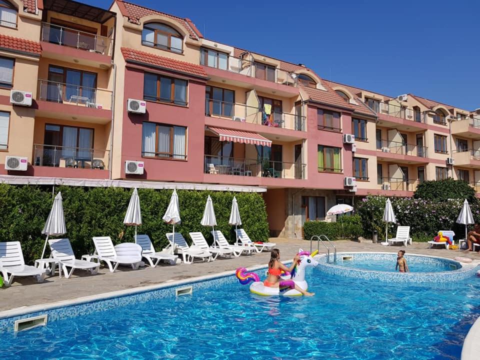 Cozy Studio at Camping Gradina view 3