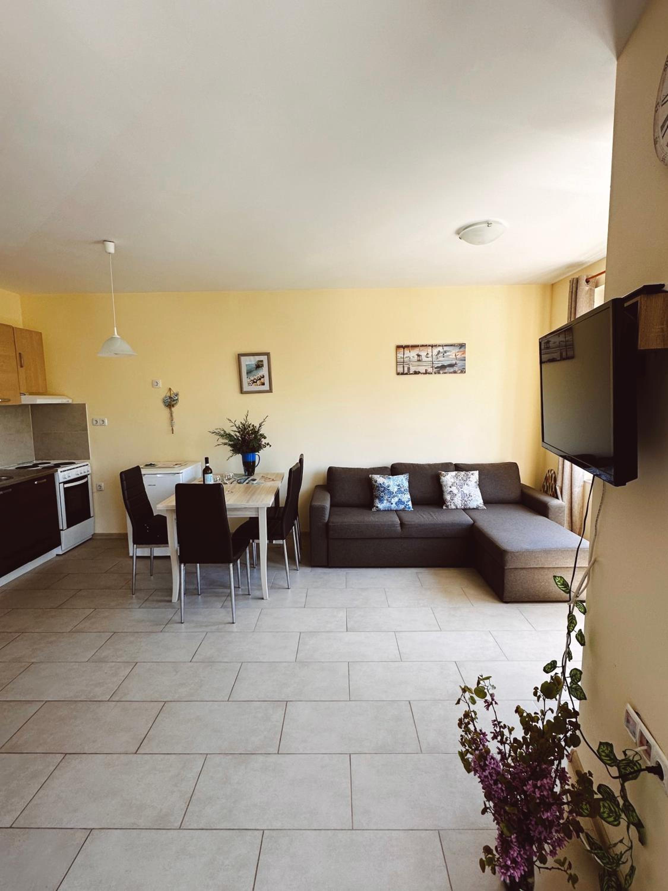 Cozy Studio at Camping Gradina view 5