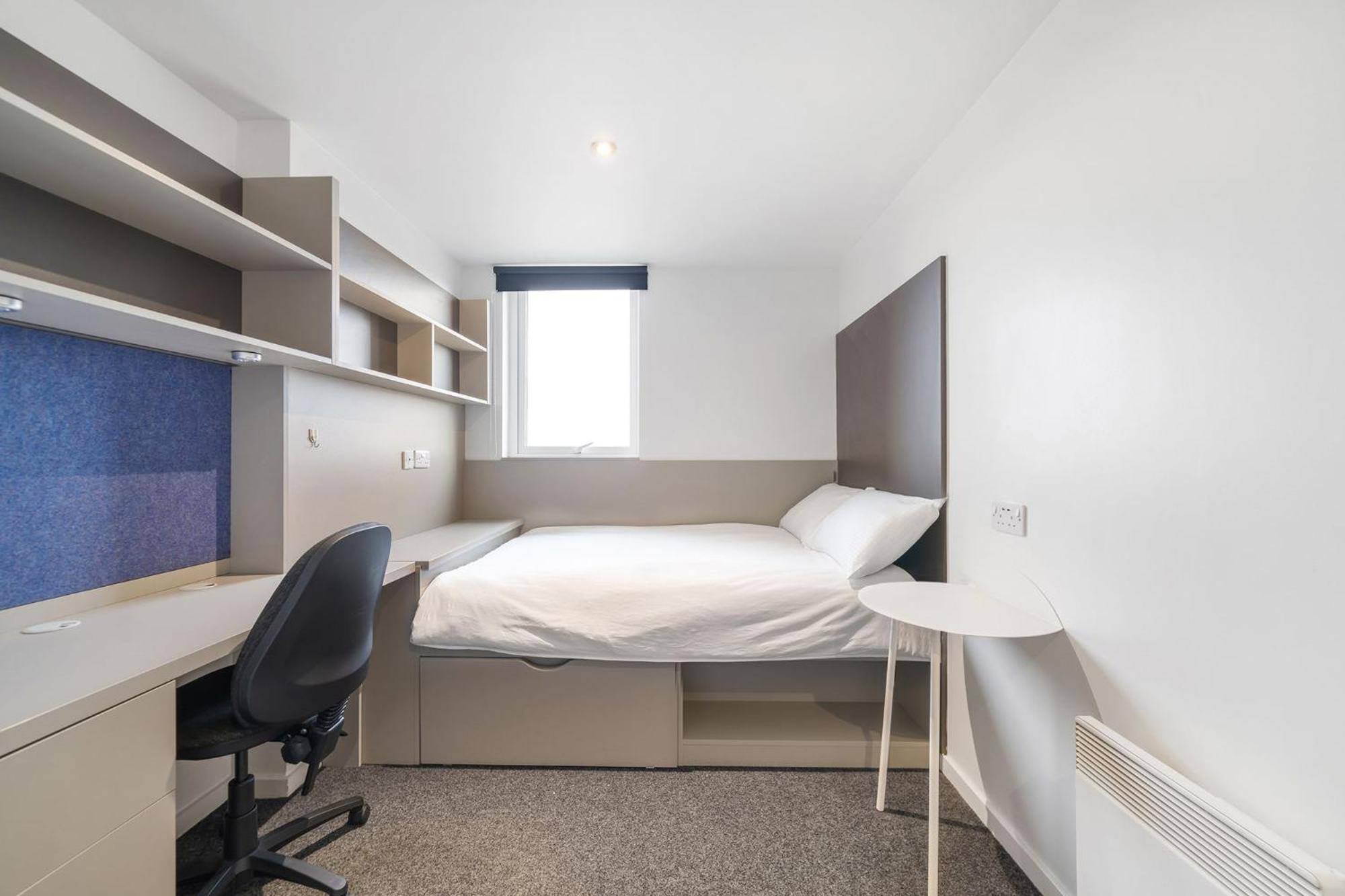 Private Bedrooms with Shared Kitchen and Living Area at Canvas City Point in Coventry view 4