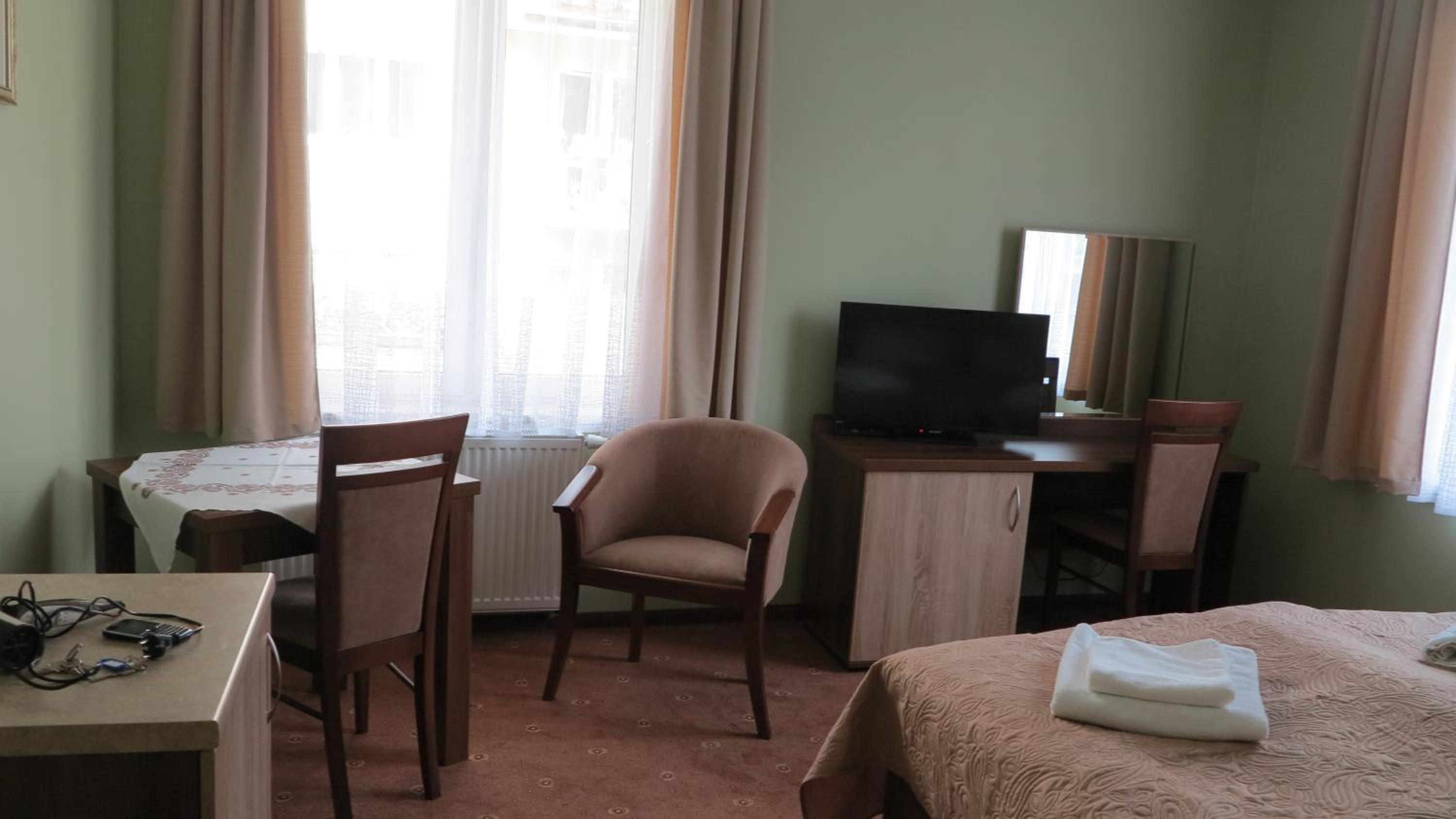 Photo 3