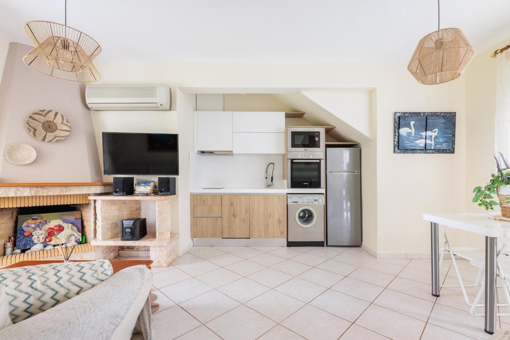 Apartment next to the Sea view 5