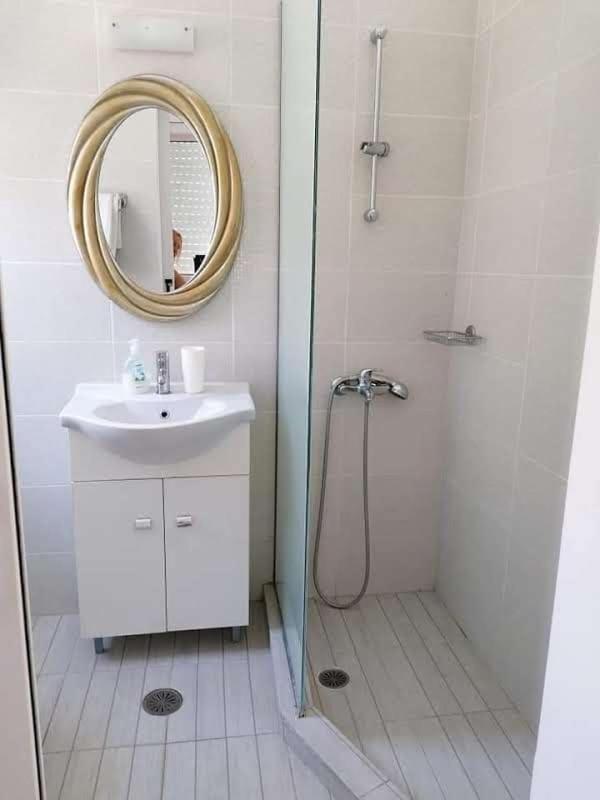 Olga Studios Apartment