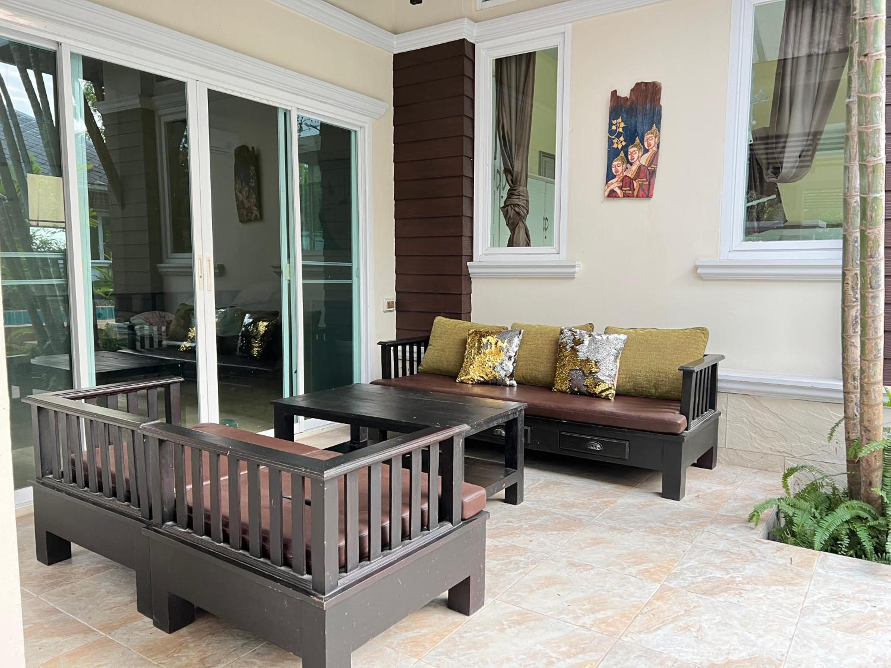 Kirinakara pool villa