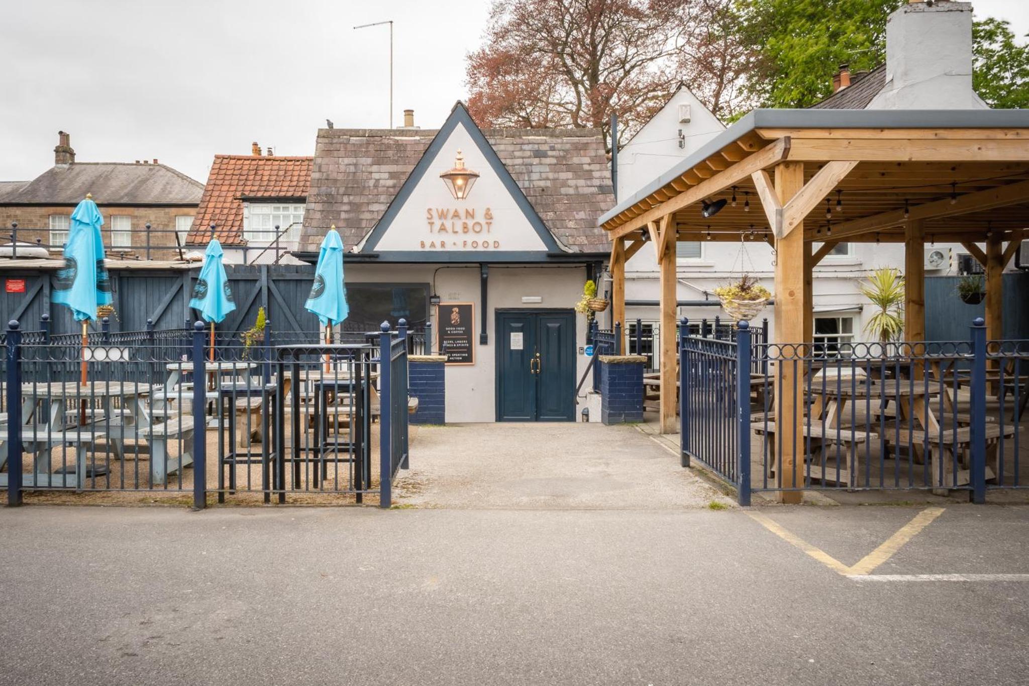 Swan & Talbot Inn