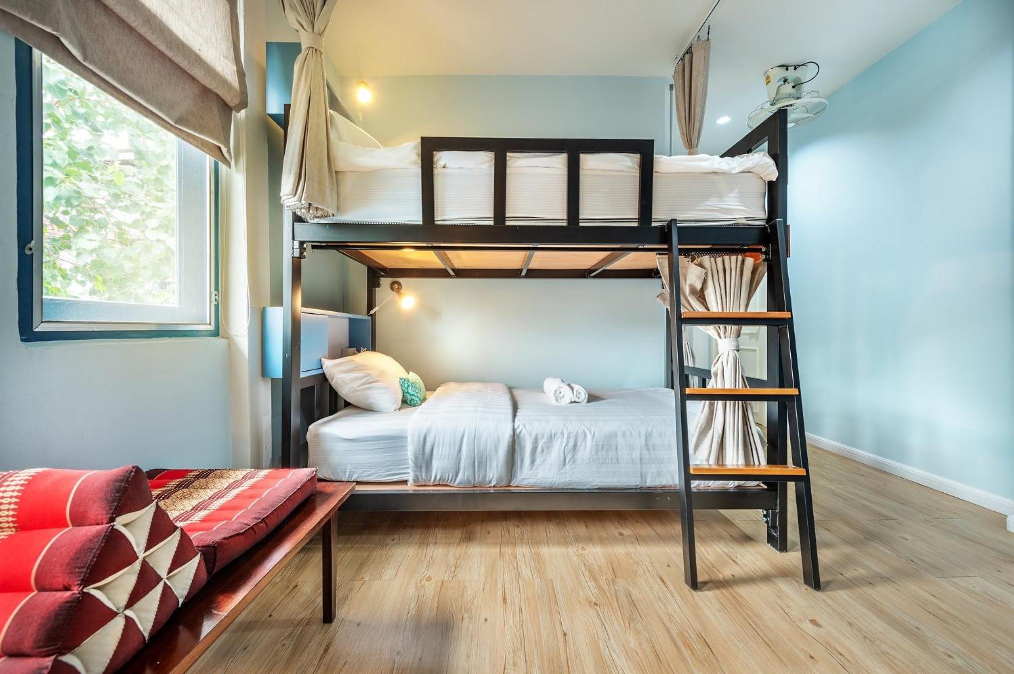 Visut House Hostel