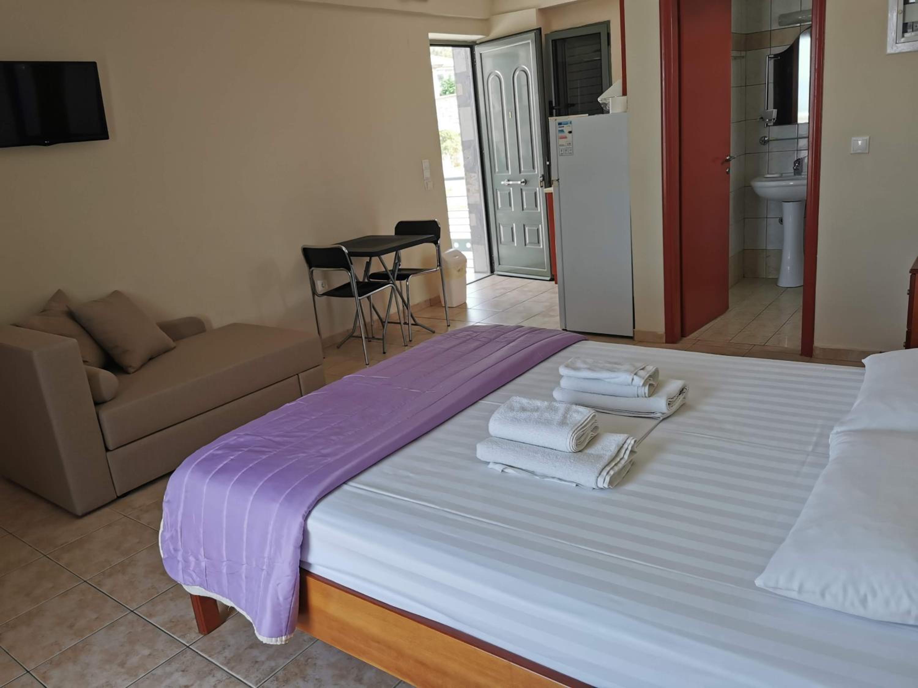 Nefeli Apartments