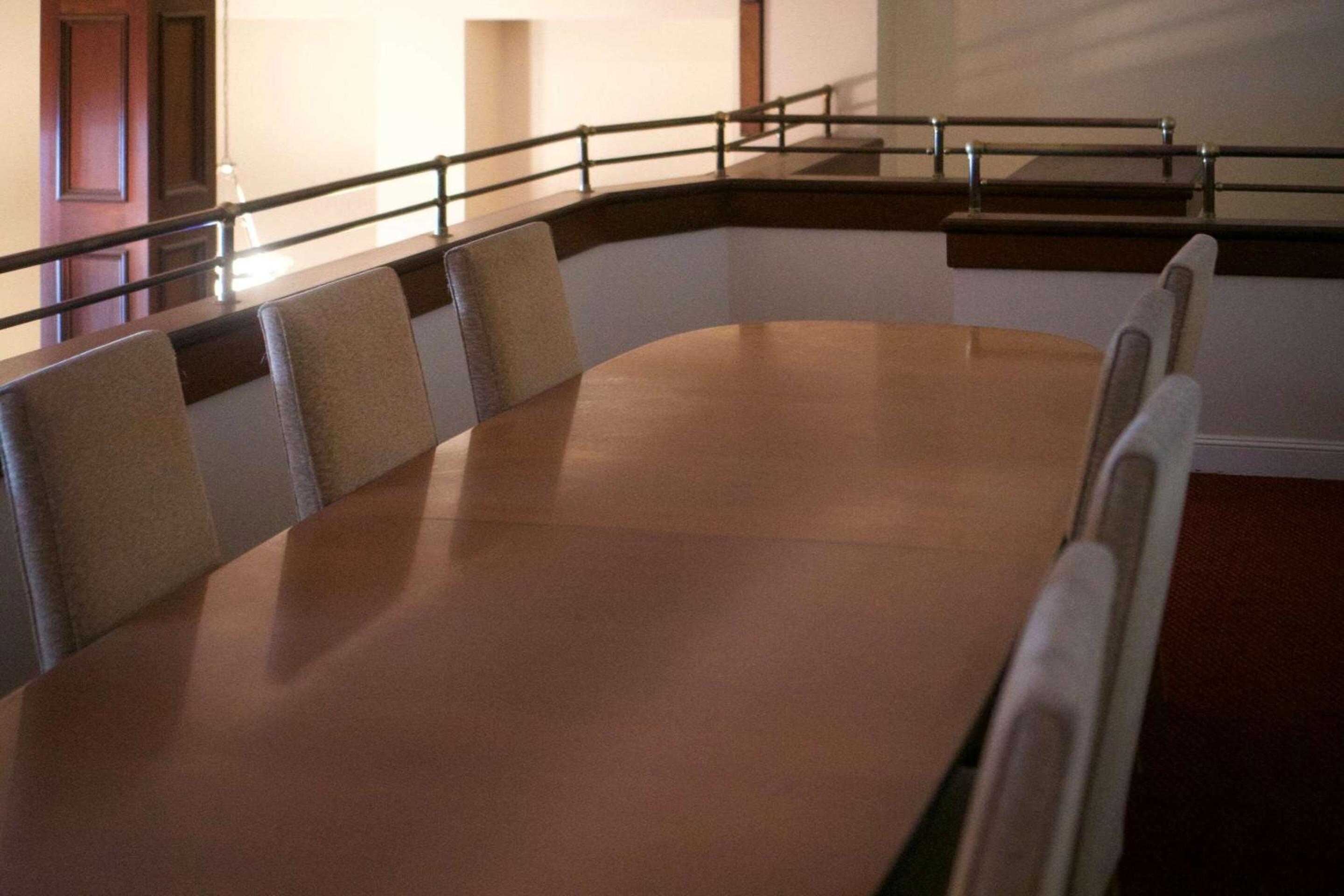 Oakland Vacations - Washington Inn - Property Image 1