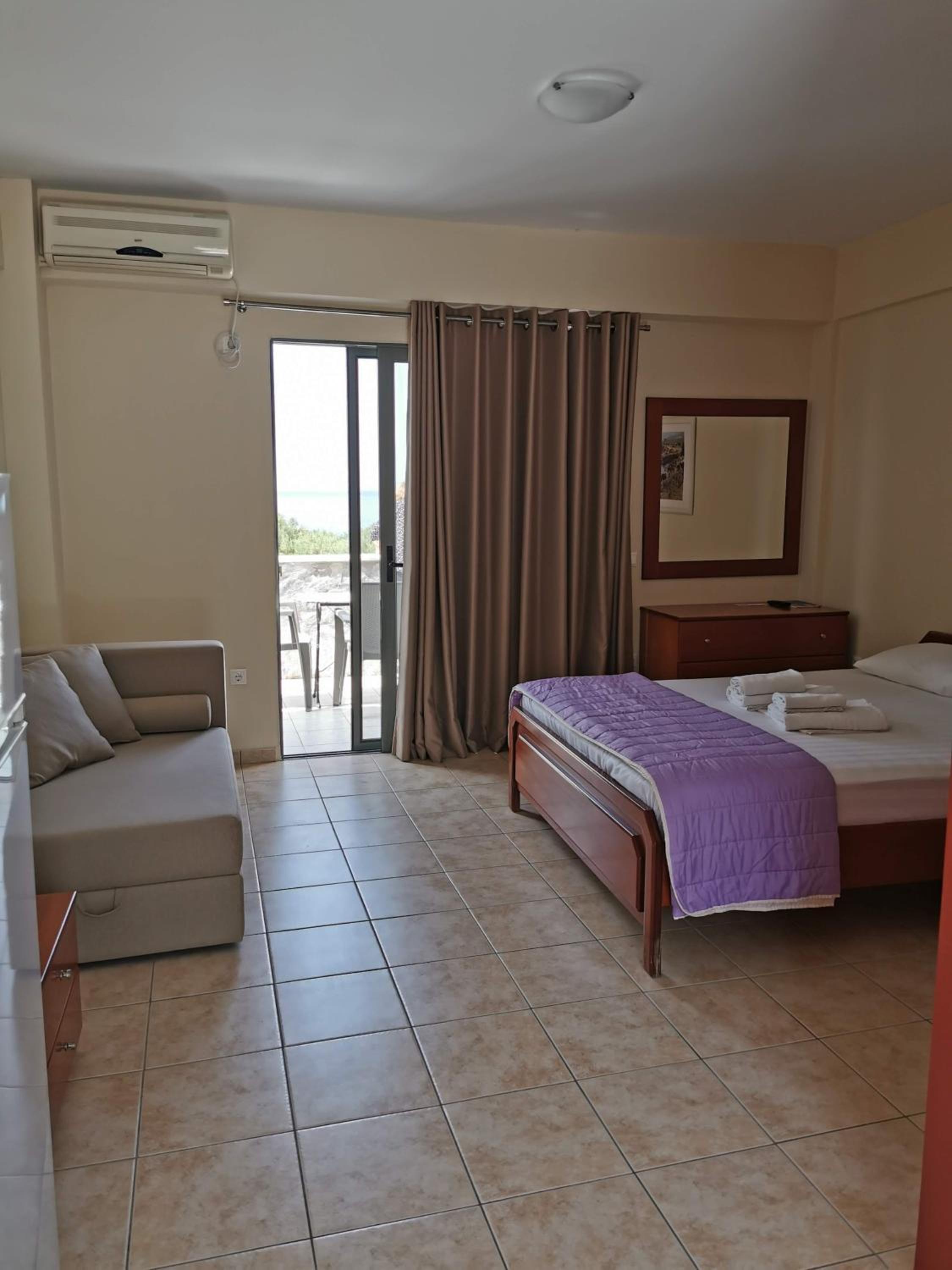 Nefeli Apartments