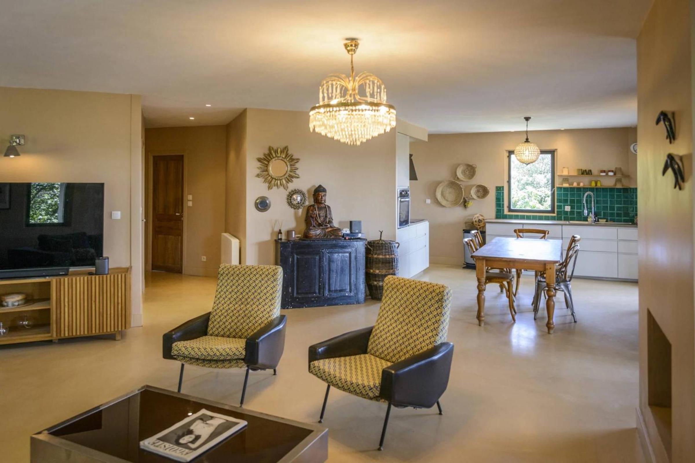 Bastide dou Pastre luxury and serenity in the heart of Provence view 3
