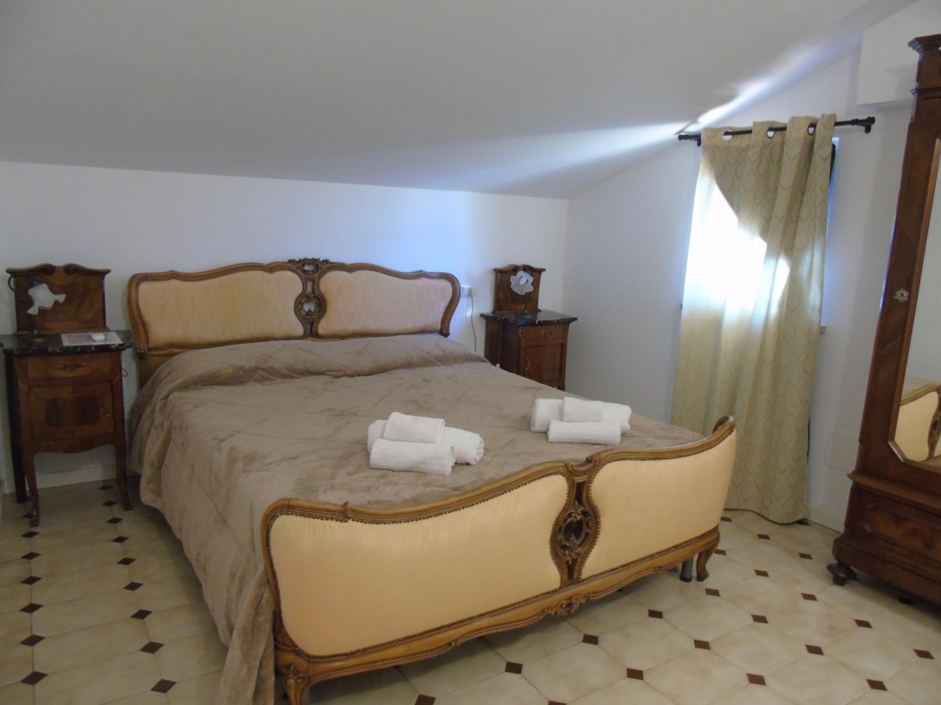 20TH Century B&B