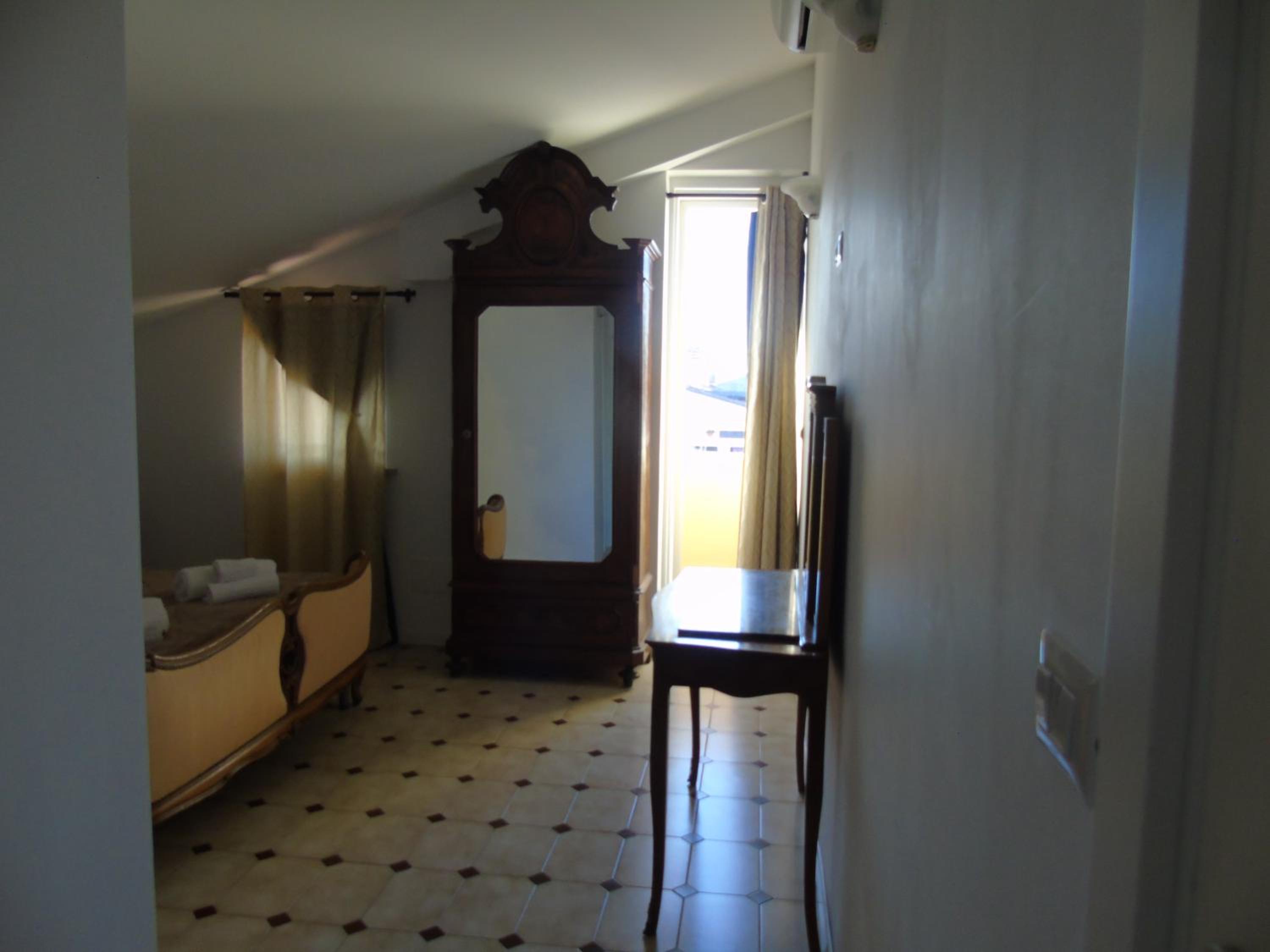 20TH Century B&B