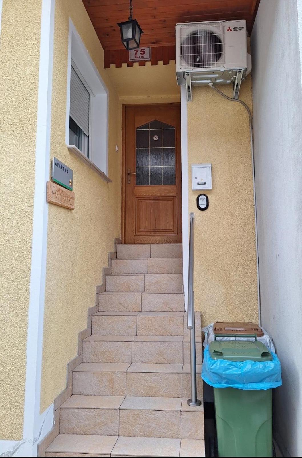 Apartma Pr Maruši view 5