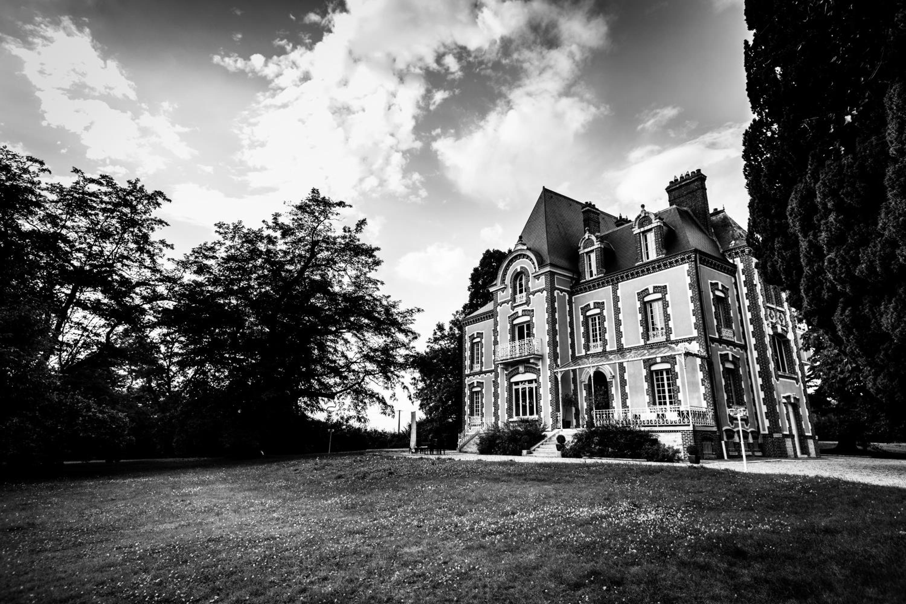 Château de la Folie view 2