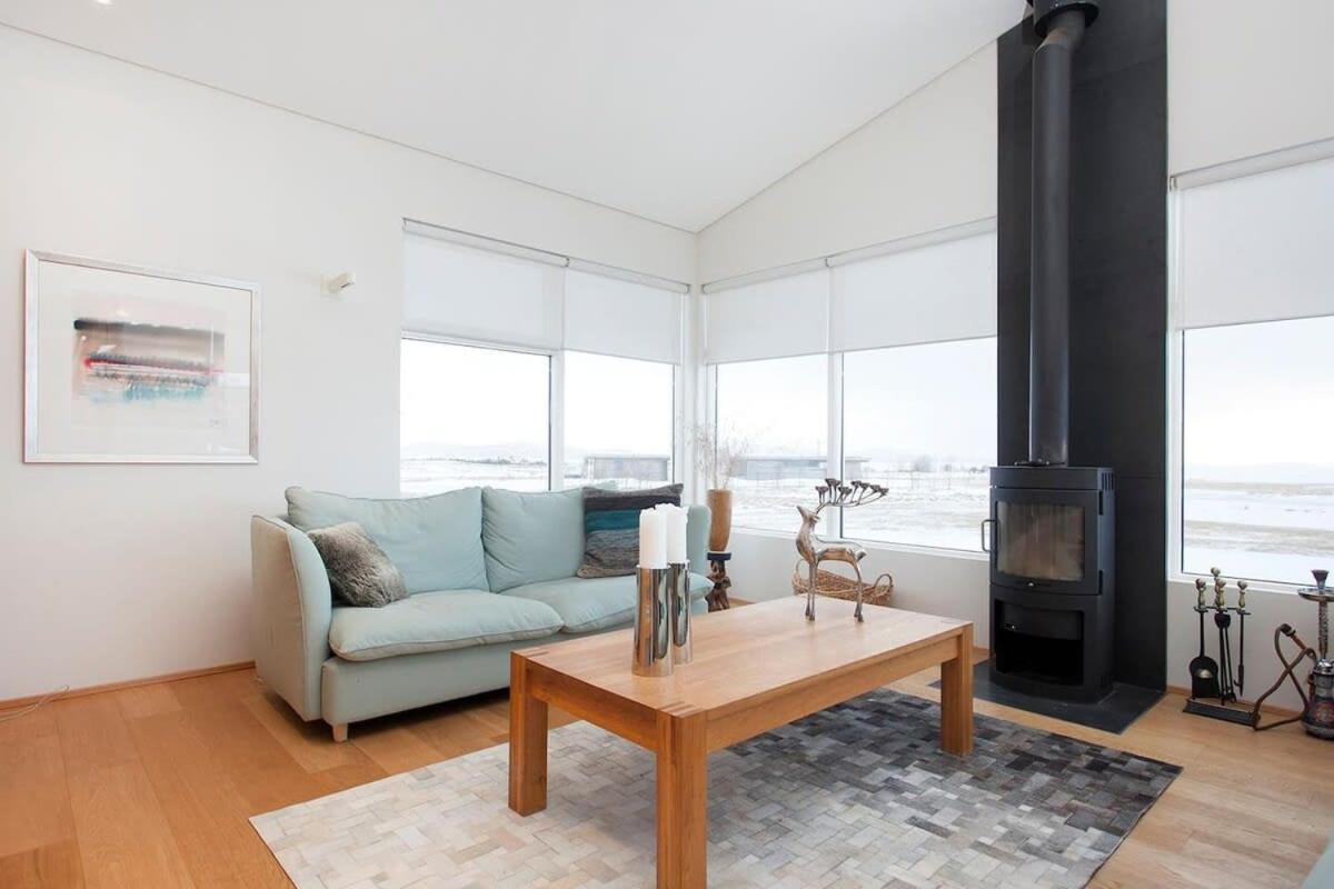 Hotel The Golden Circle Lodge - Luxurious Villa With Jacuzzi And Sauna