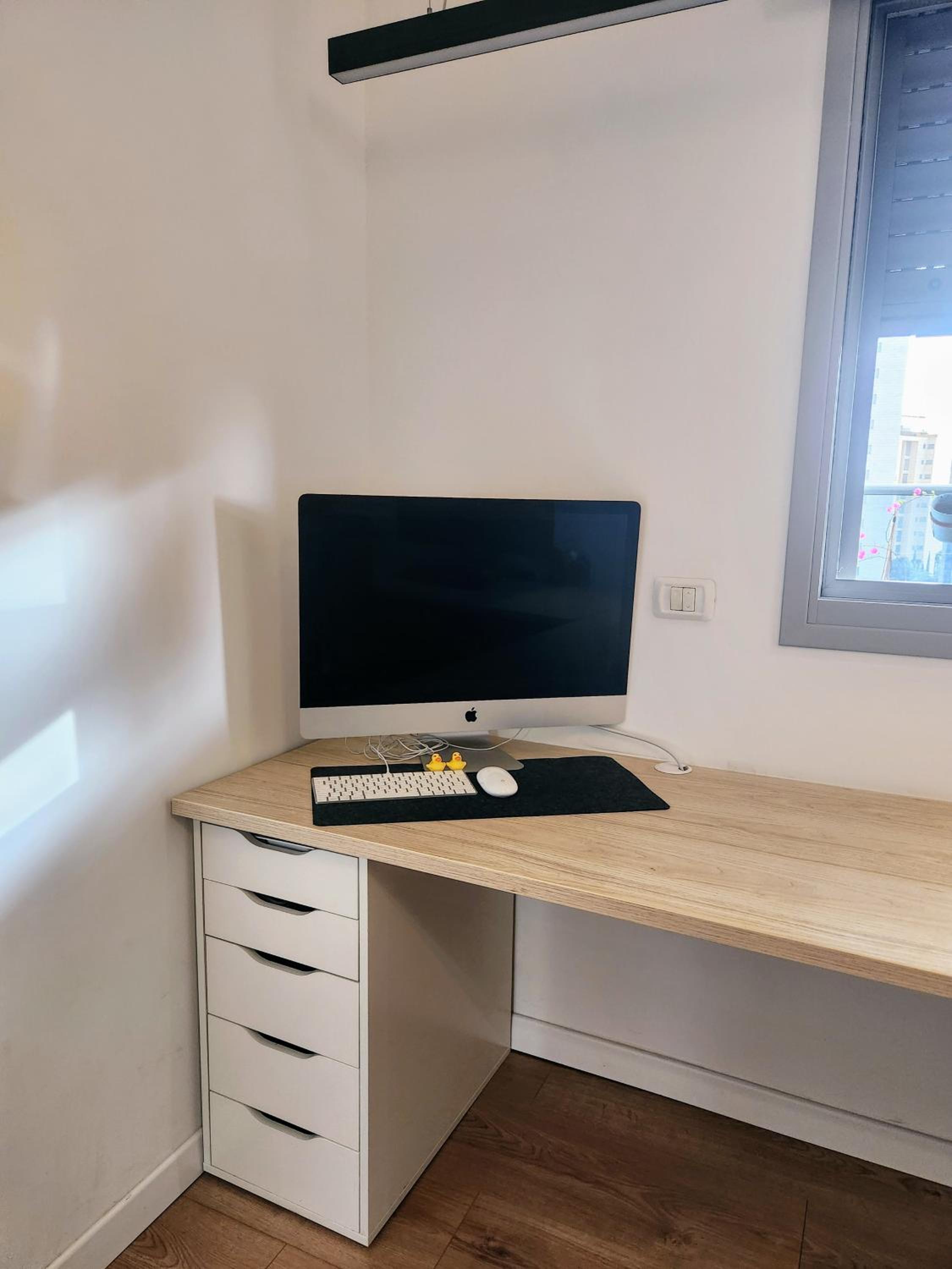6-Room Apartment Im HaMoshavot