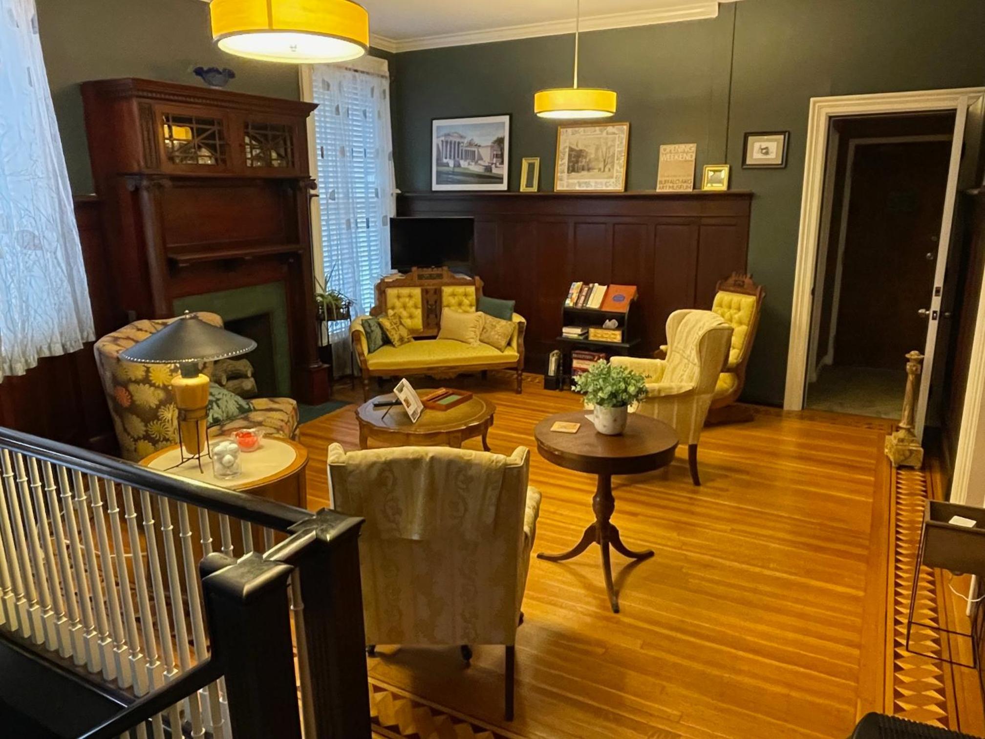 Oscar's Inn