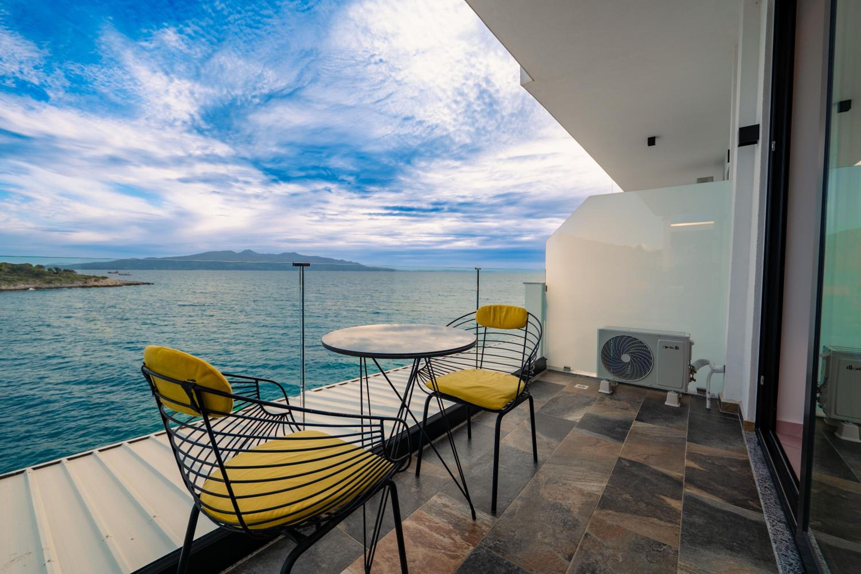 Siro Kerma Private Beach Villa