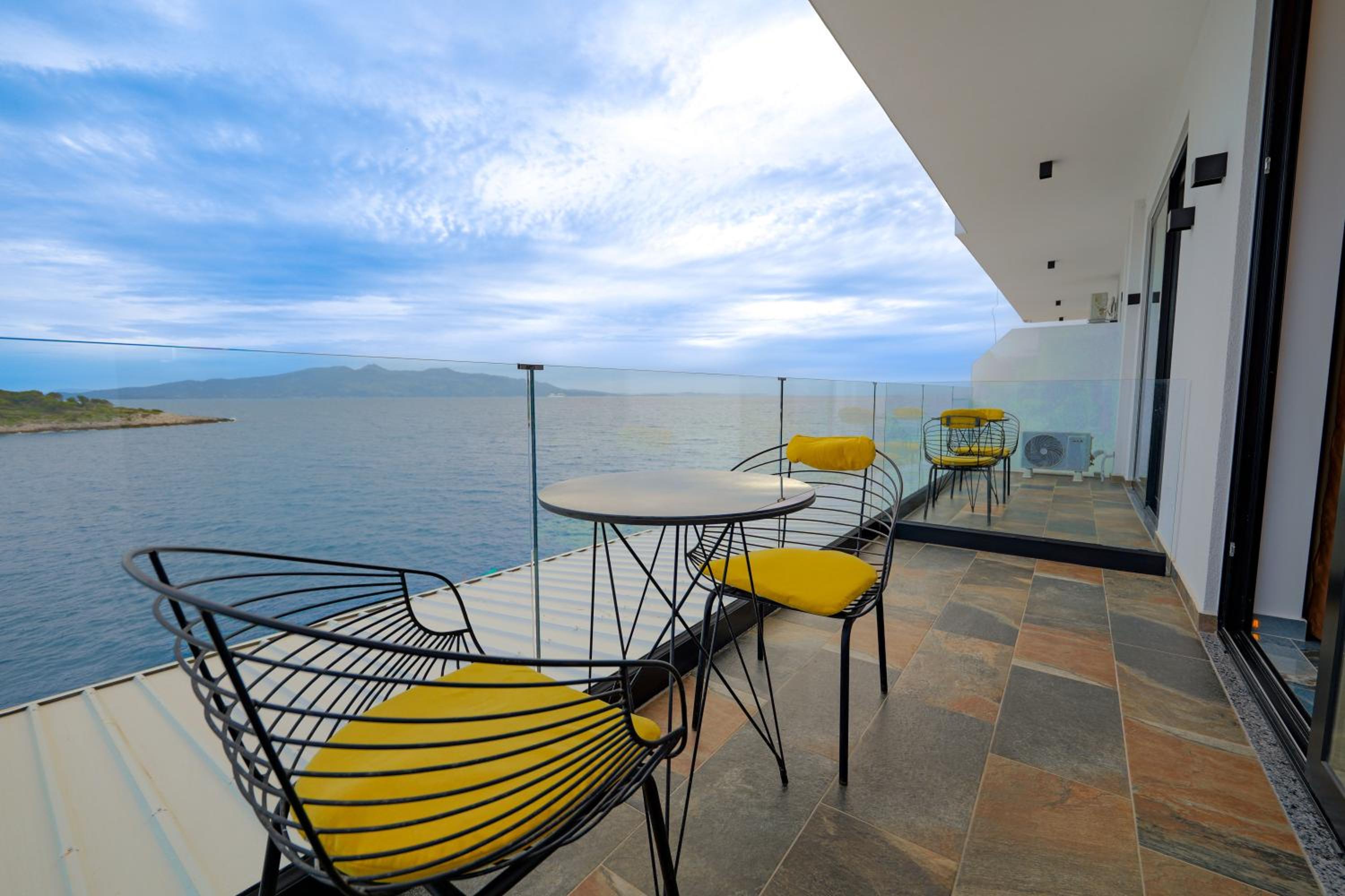 Siro Kerma Private Beach Villa