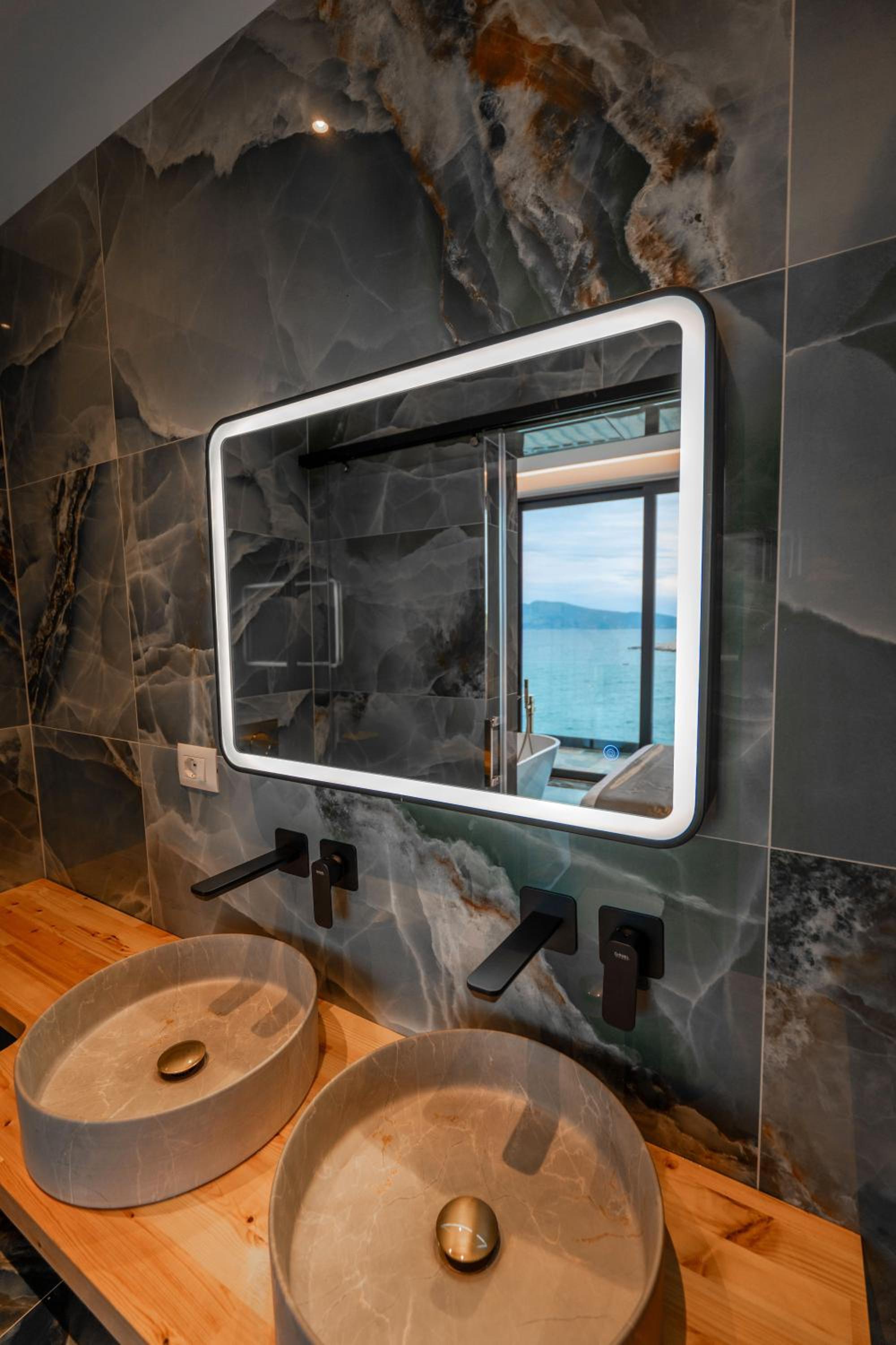 Siro Kerma Private Beach Villa