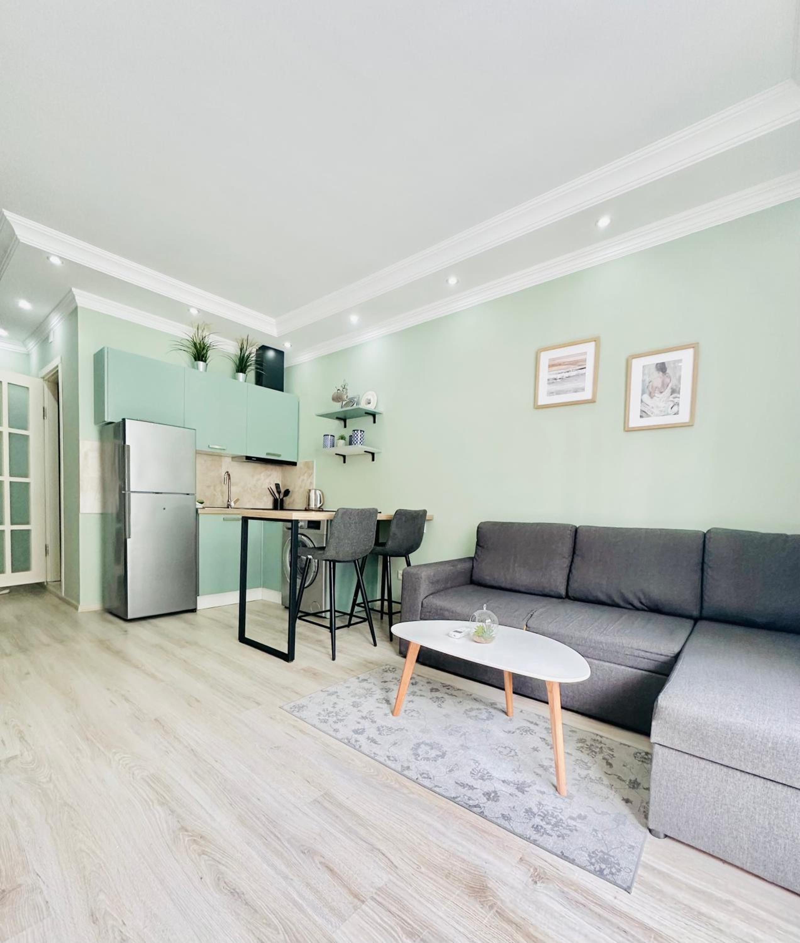 Lina’s Seaside Apartments