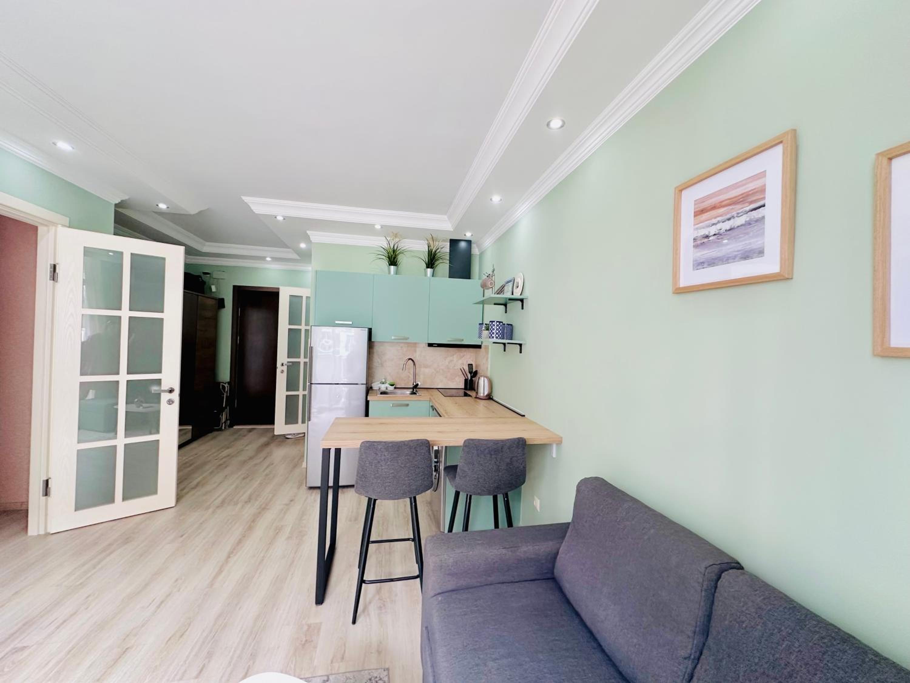 Lina’s Seaside Apartments