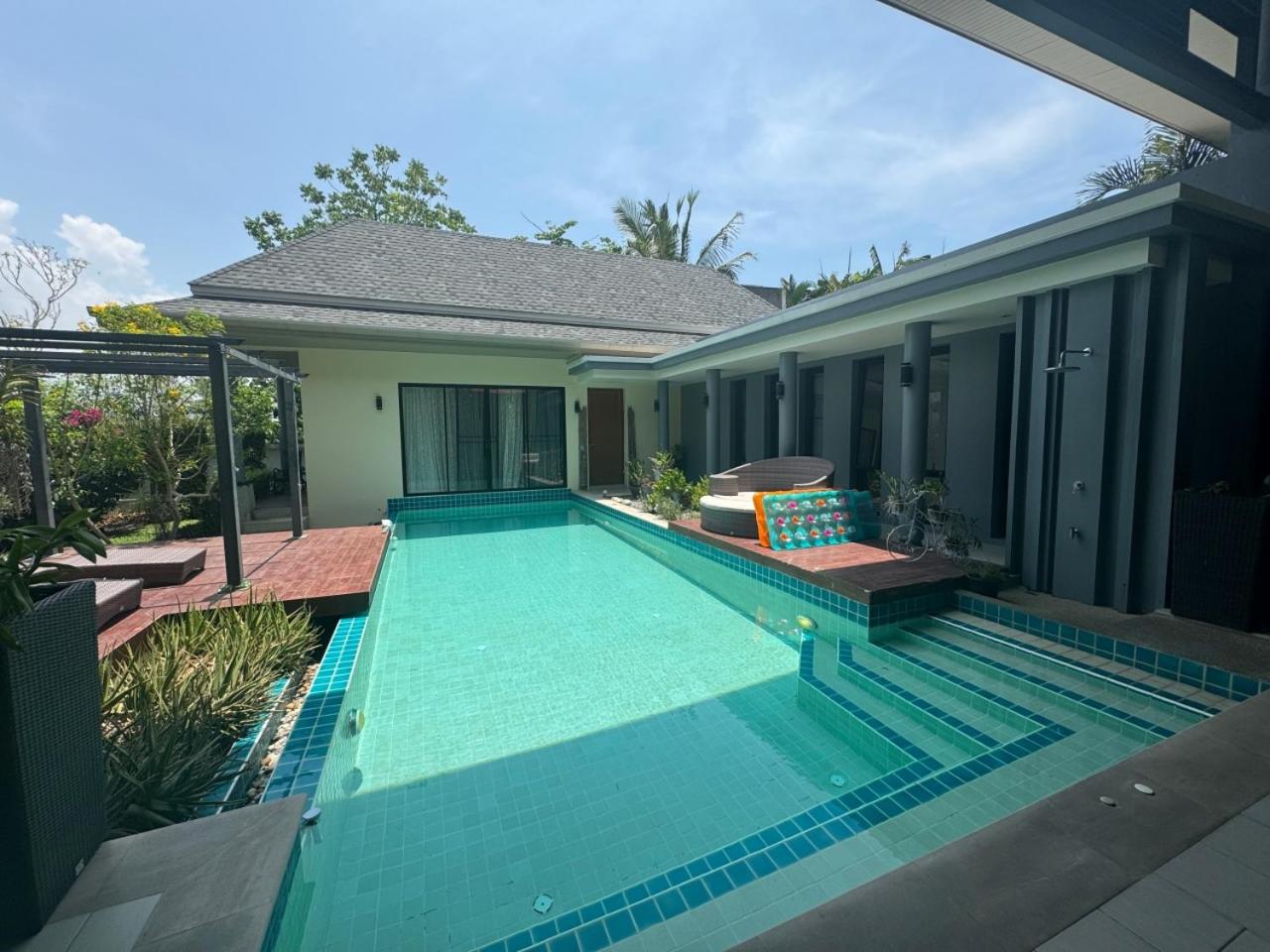 Ibiscus Villa by G Estate