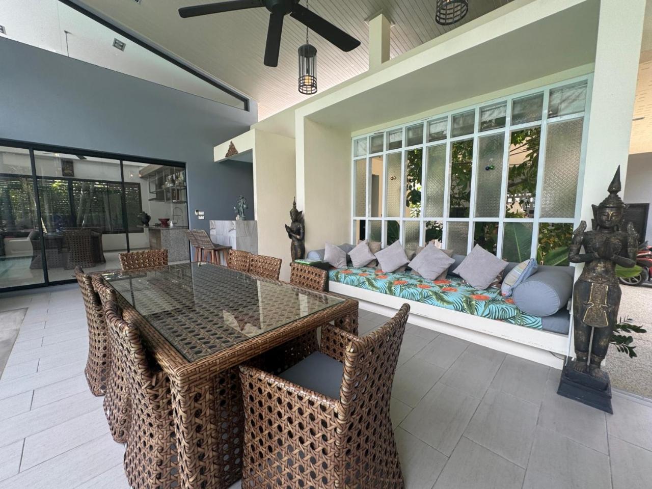 Ibiscus Villa by G Estate