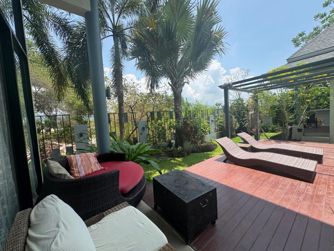 Ibiscus Villa by G Estate