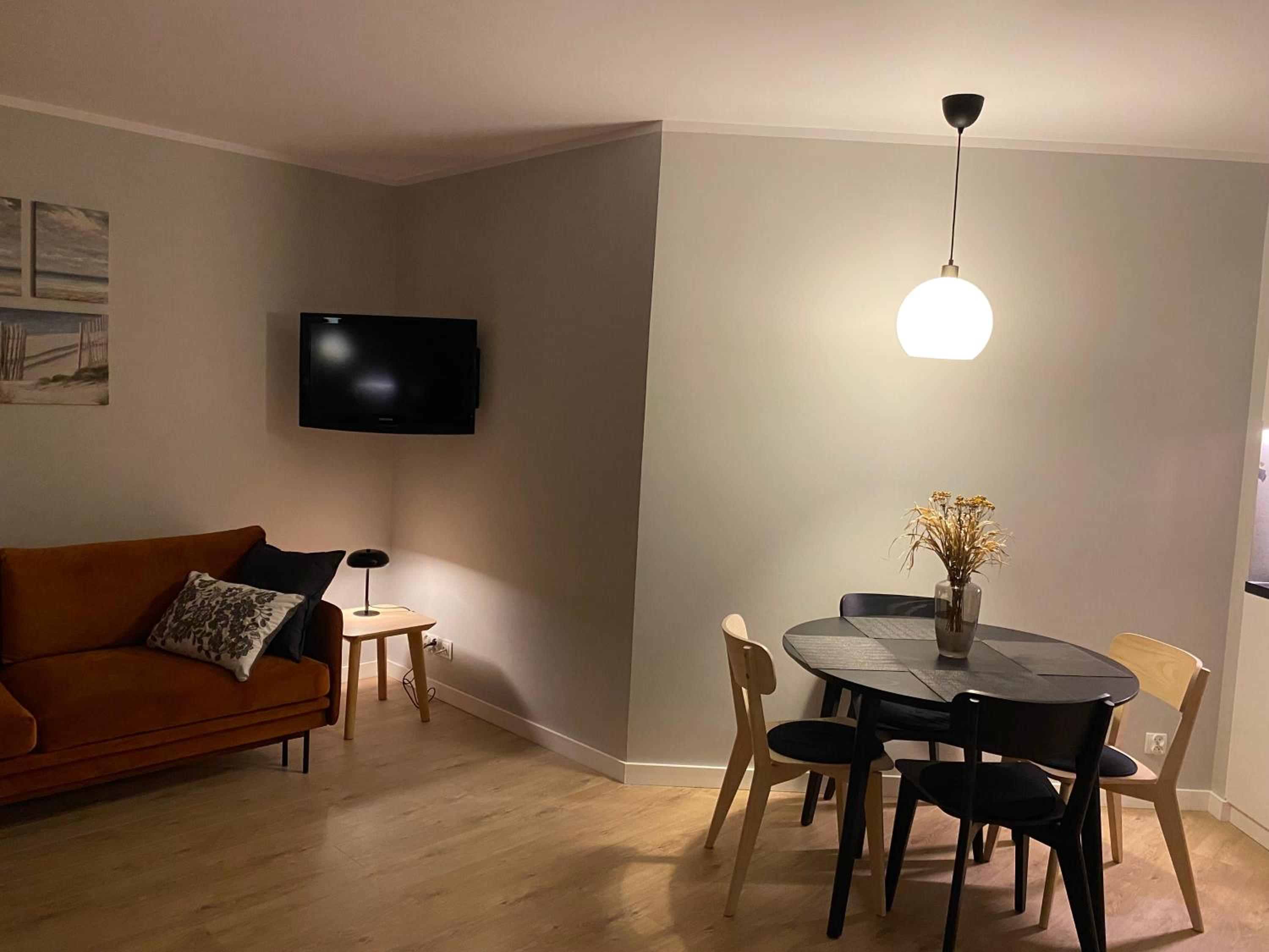 Apartament 33