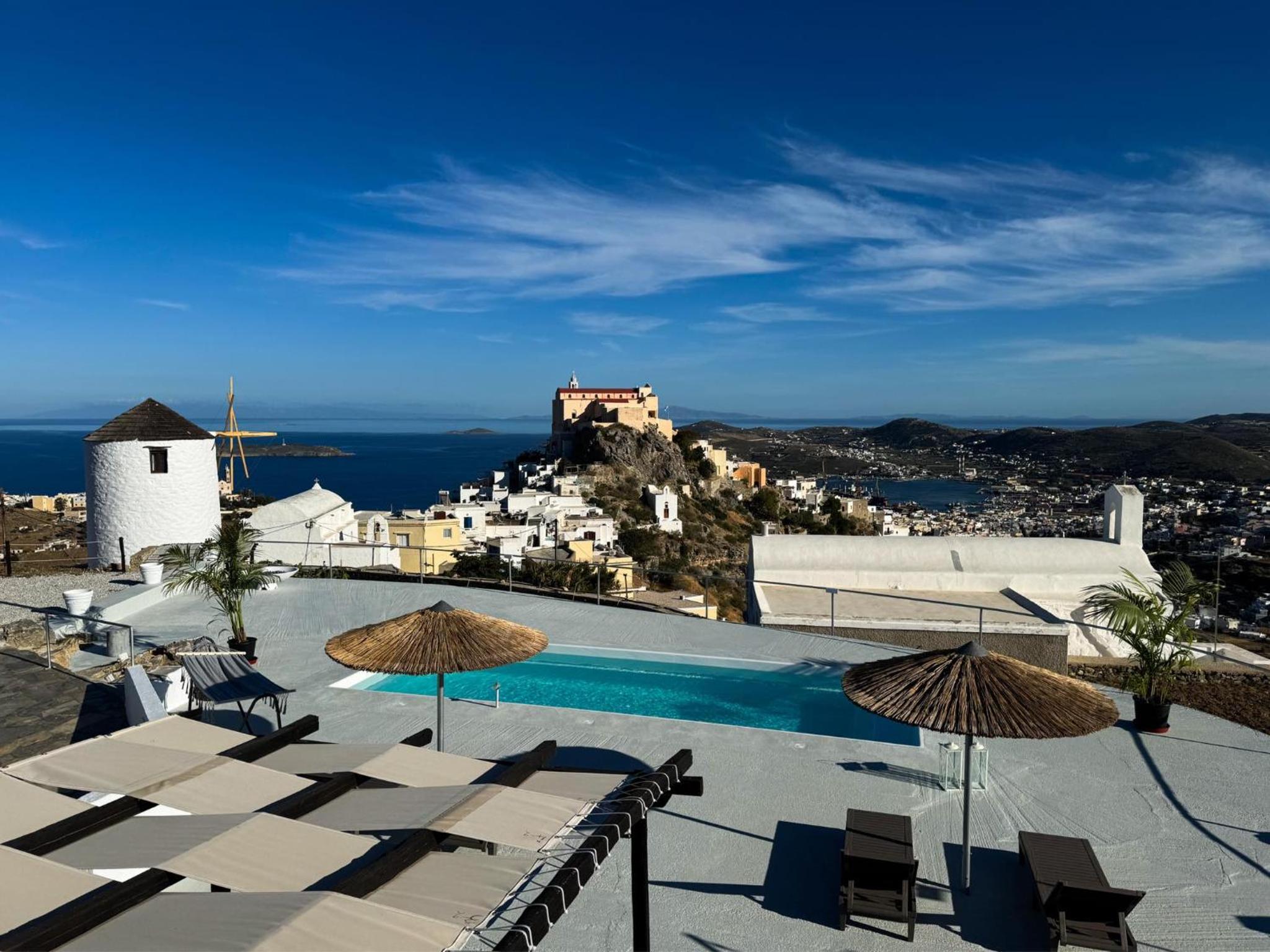 O Mylos view 4